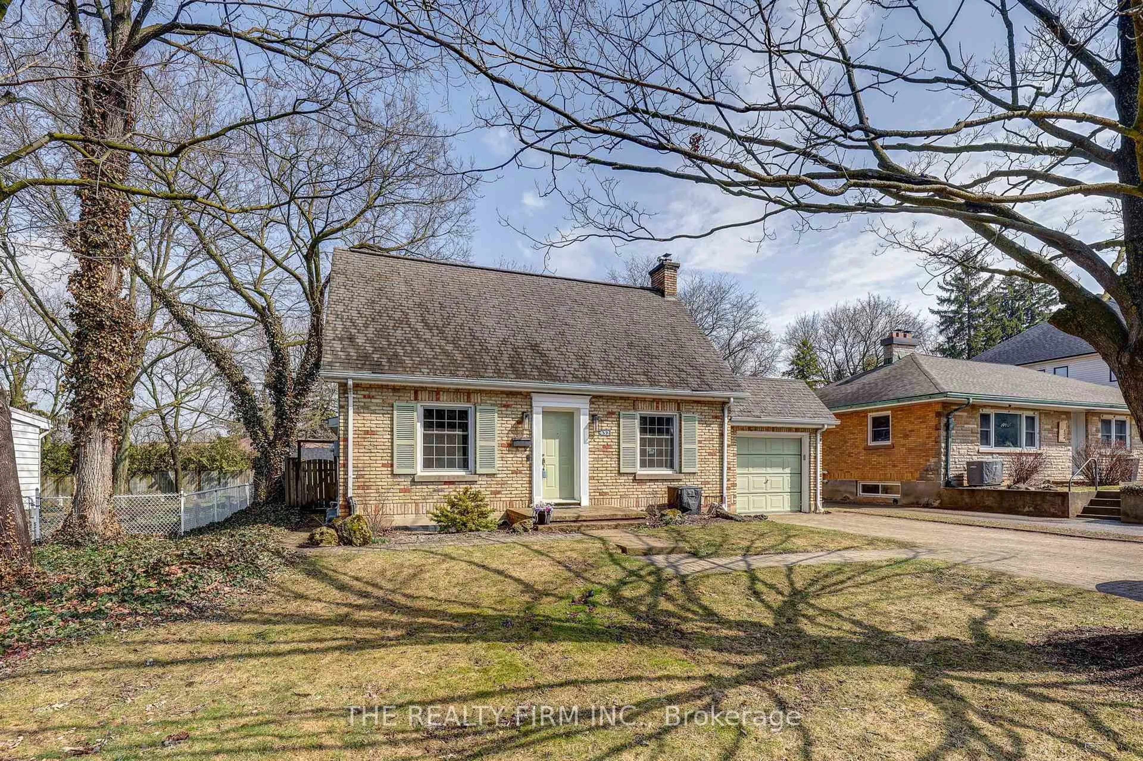 Unknown for 432 Wortley Rd, London South Ontario N6C 3S8