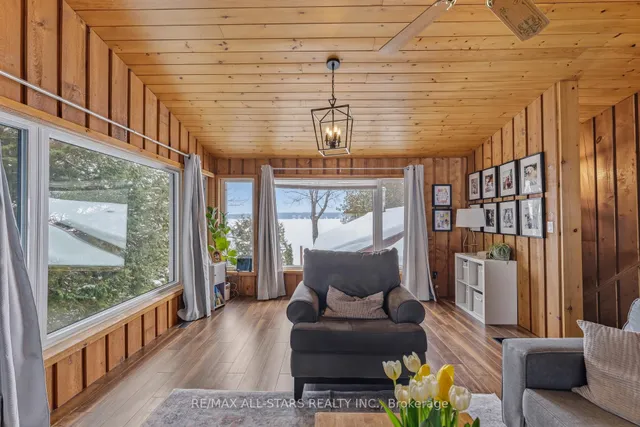 393 Hillside Dr, Kawartha Lakes 5