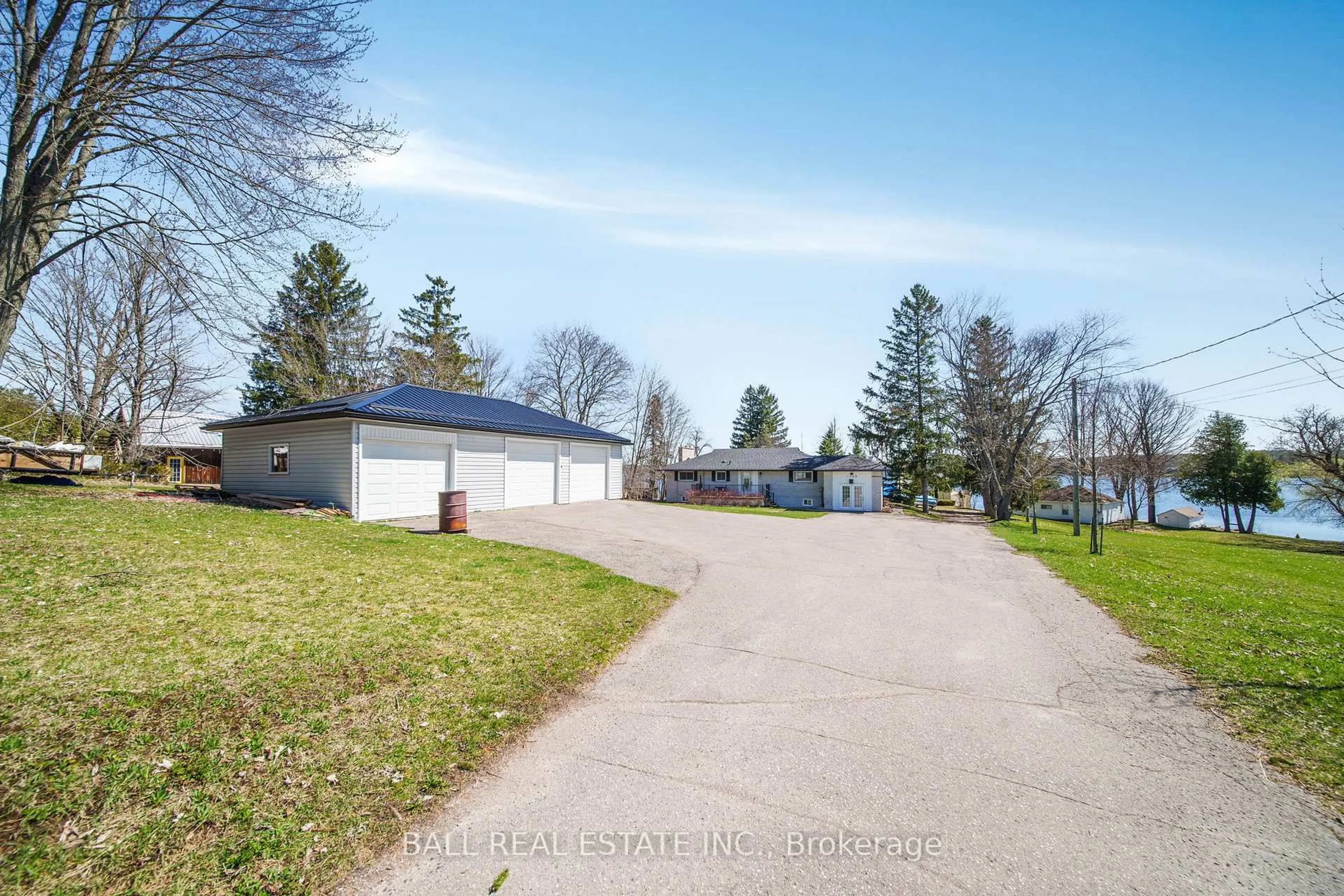 A pic from outside/outdoor area/front of a property/back of a property/a pic from drone, street for 1749 Young's Point Rd, Selwyn Ontario K0L 2H0