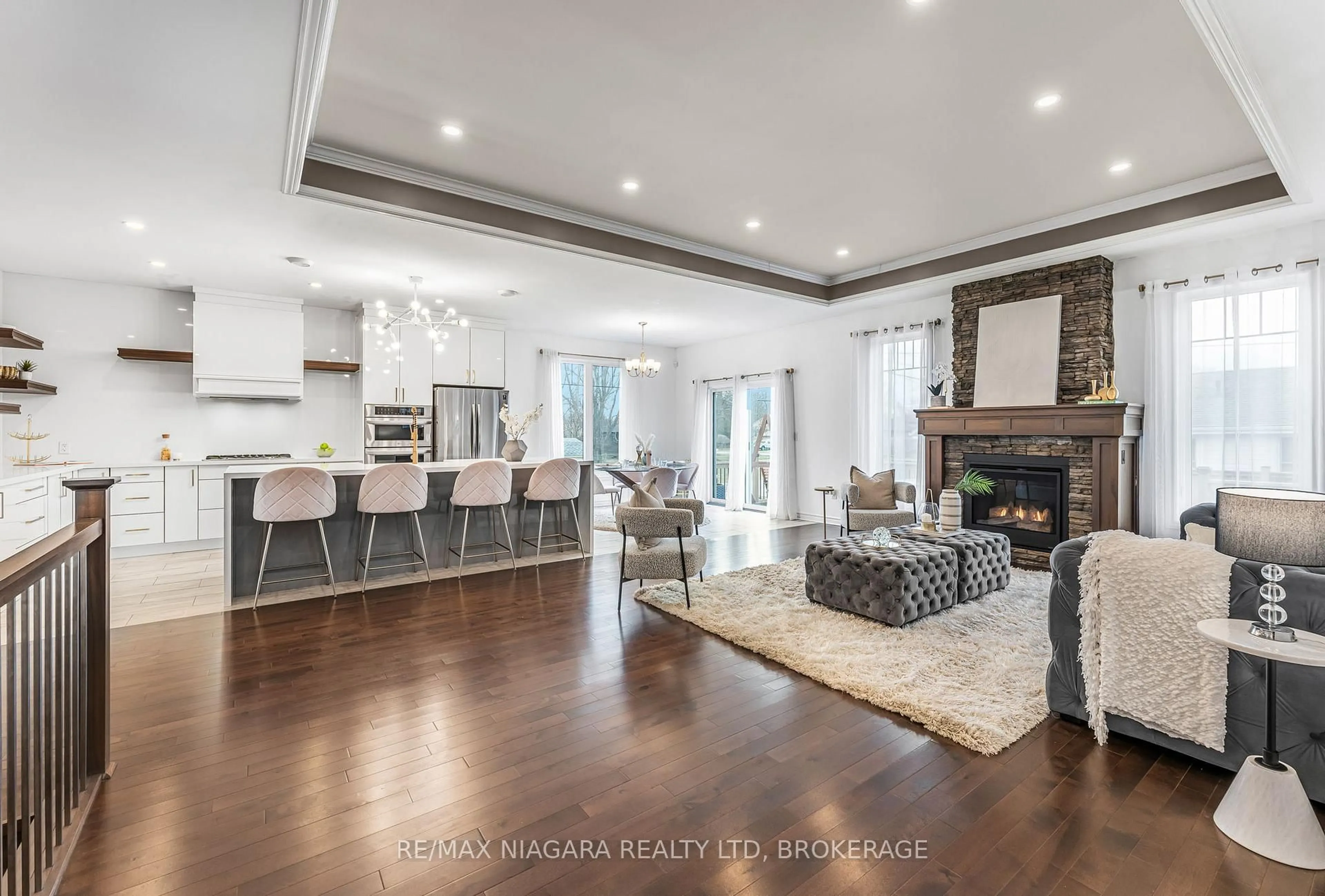 Open concept kitchen, unknown for 3157 Bethune Ave, Fort Erie Ontario L0S 1N0