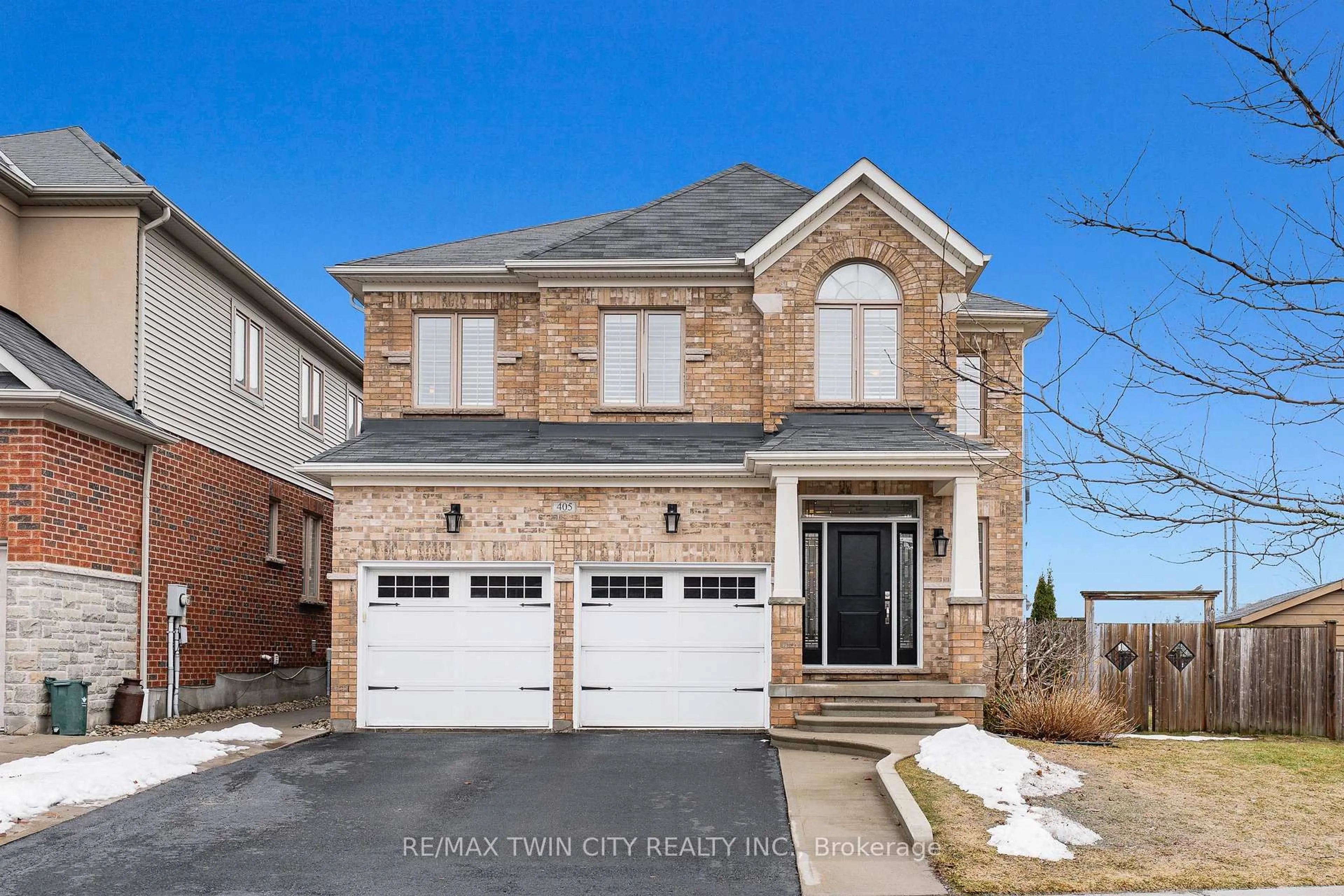 Home with brick exterior material, street for 405 Rideau River St, Waterloo Ontario N2V 2Y3
