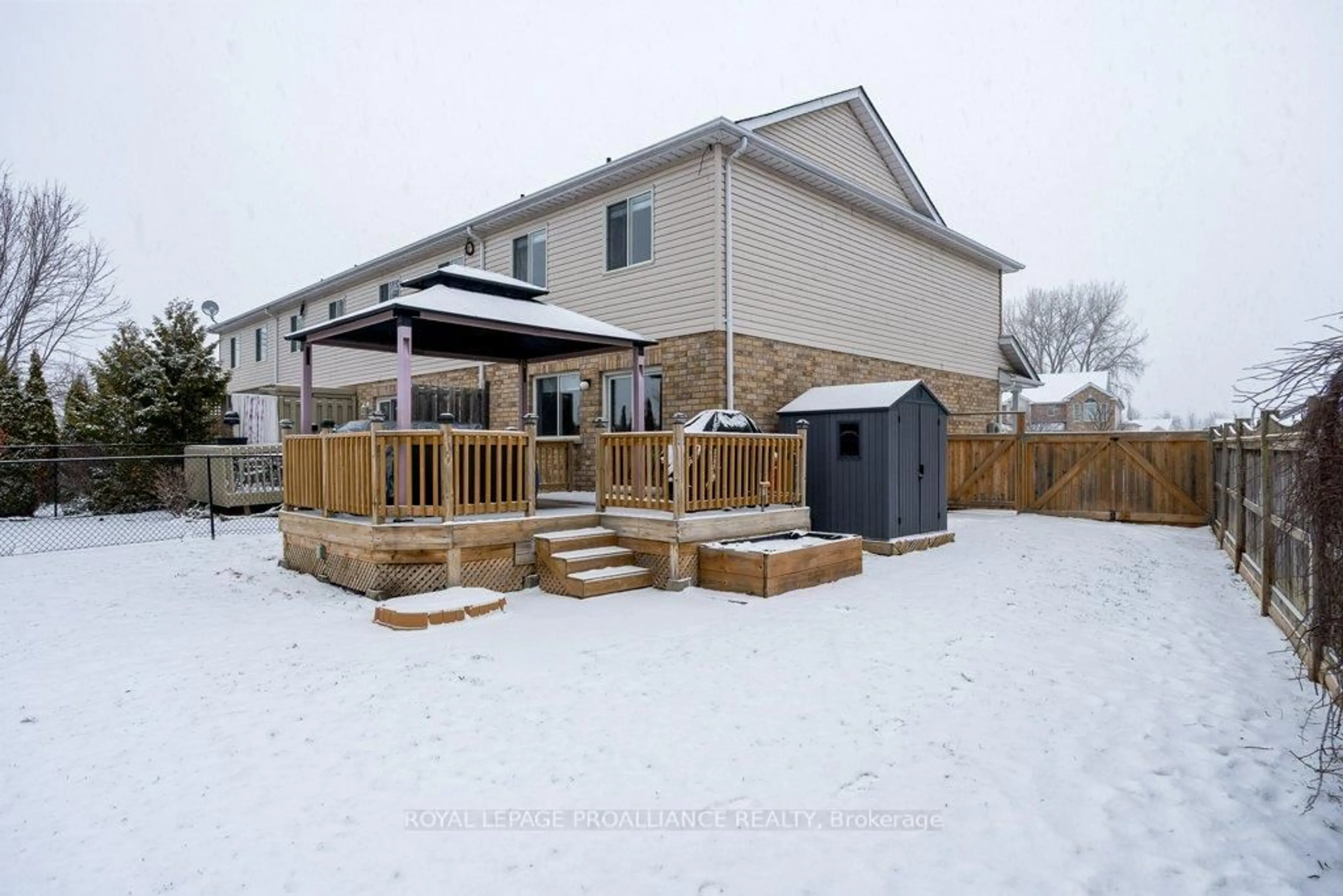 Patio, unknown for 4 Ava Crt, Belleville Ontario K8P 0B2