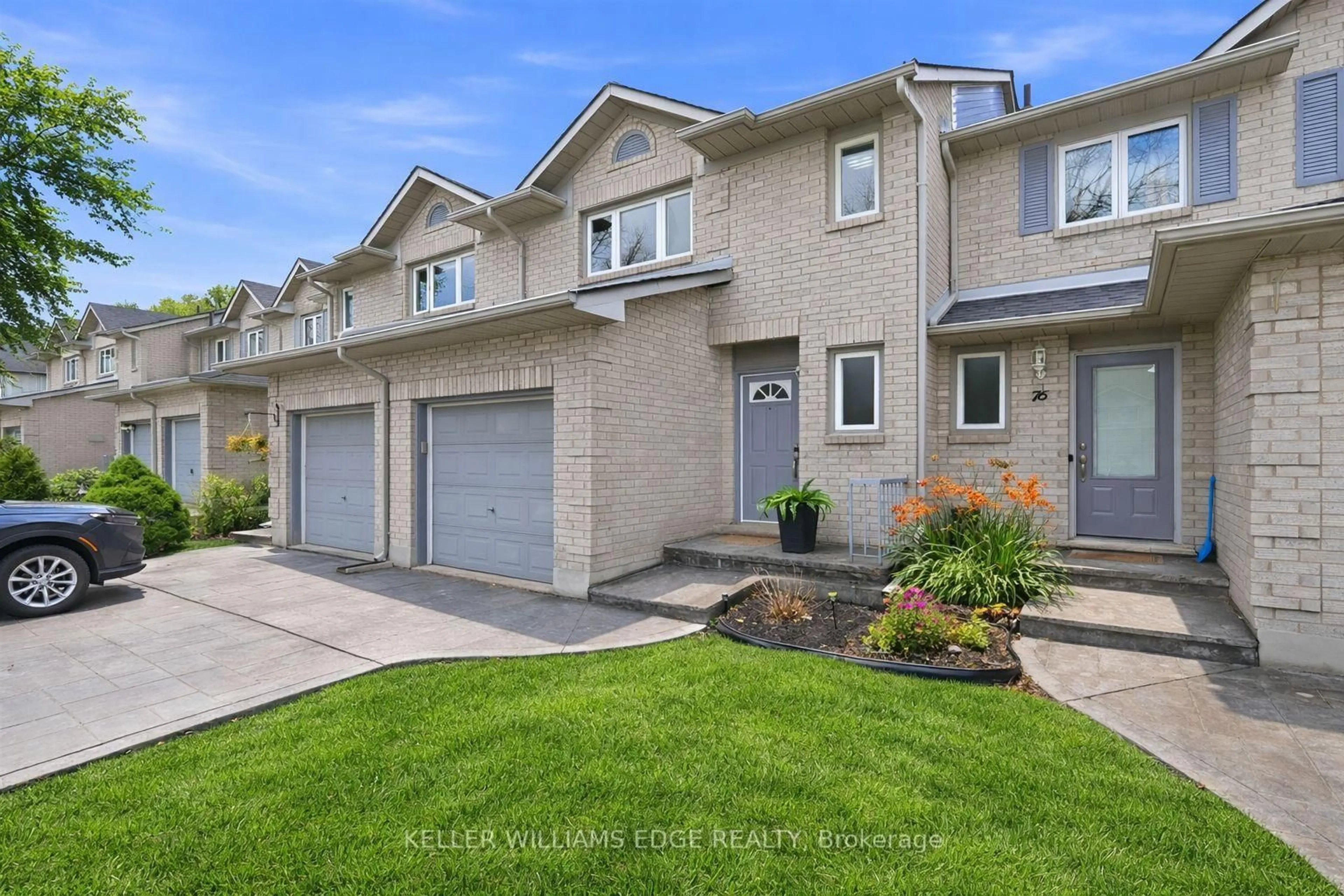 Unknown for 1 Royalwood Crt #75, Hamilton Ontario L8E 4Y1