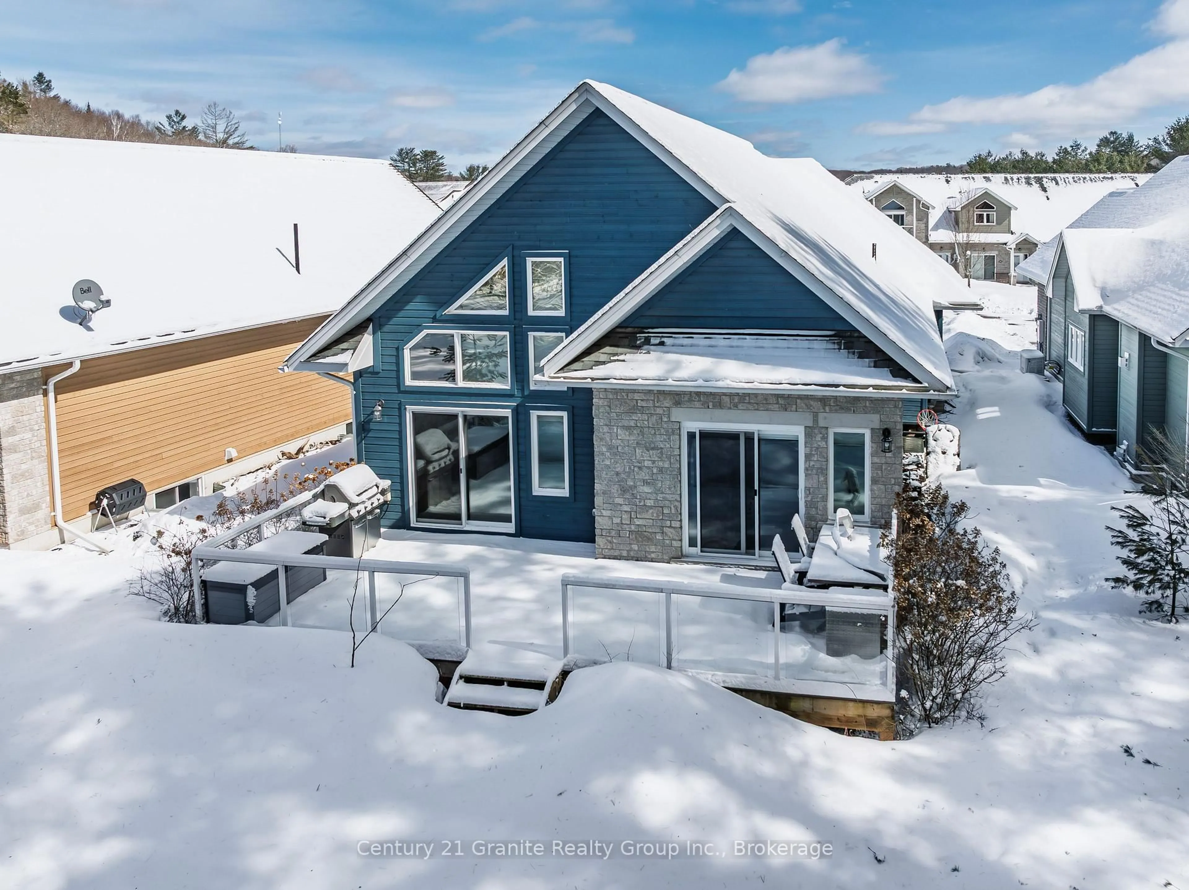 A pic from outside/outdoor area/front of a property/back of a property/a pic from drone, unknown for 49 Webb Circ, Dysart et al Ontario K0M 1S0