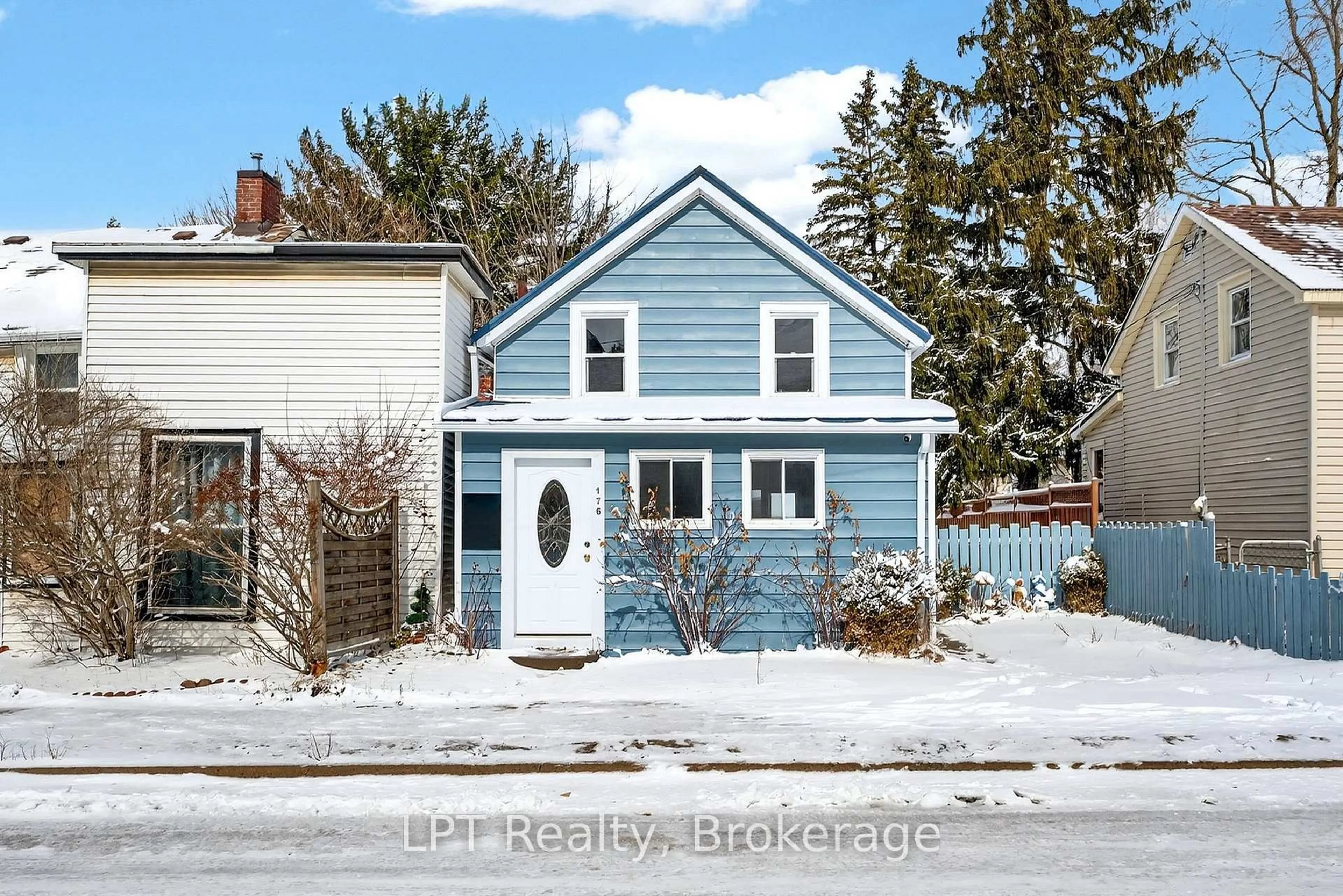 Unknown for 176 Garden St, Gananoque Ontario K7G 1H9