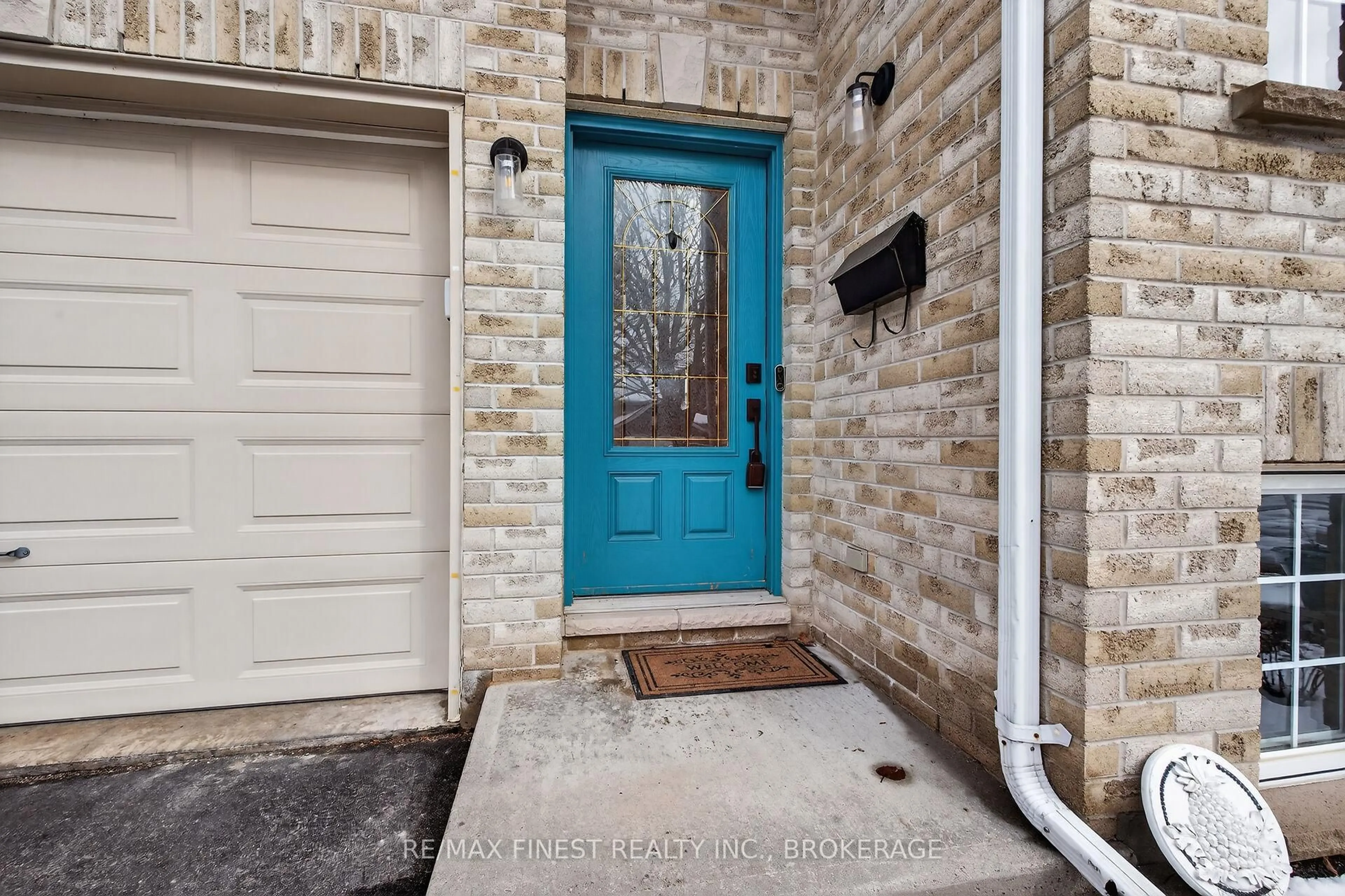 Indoor entryway for 604 Freeman Cres, Kingston Ontario K7K 7H6