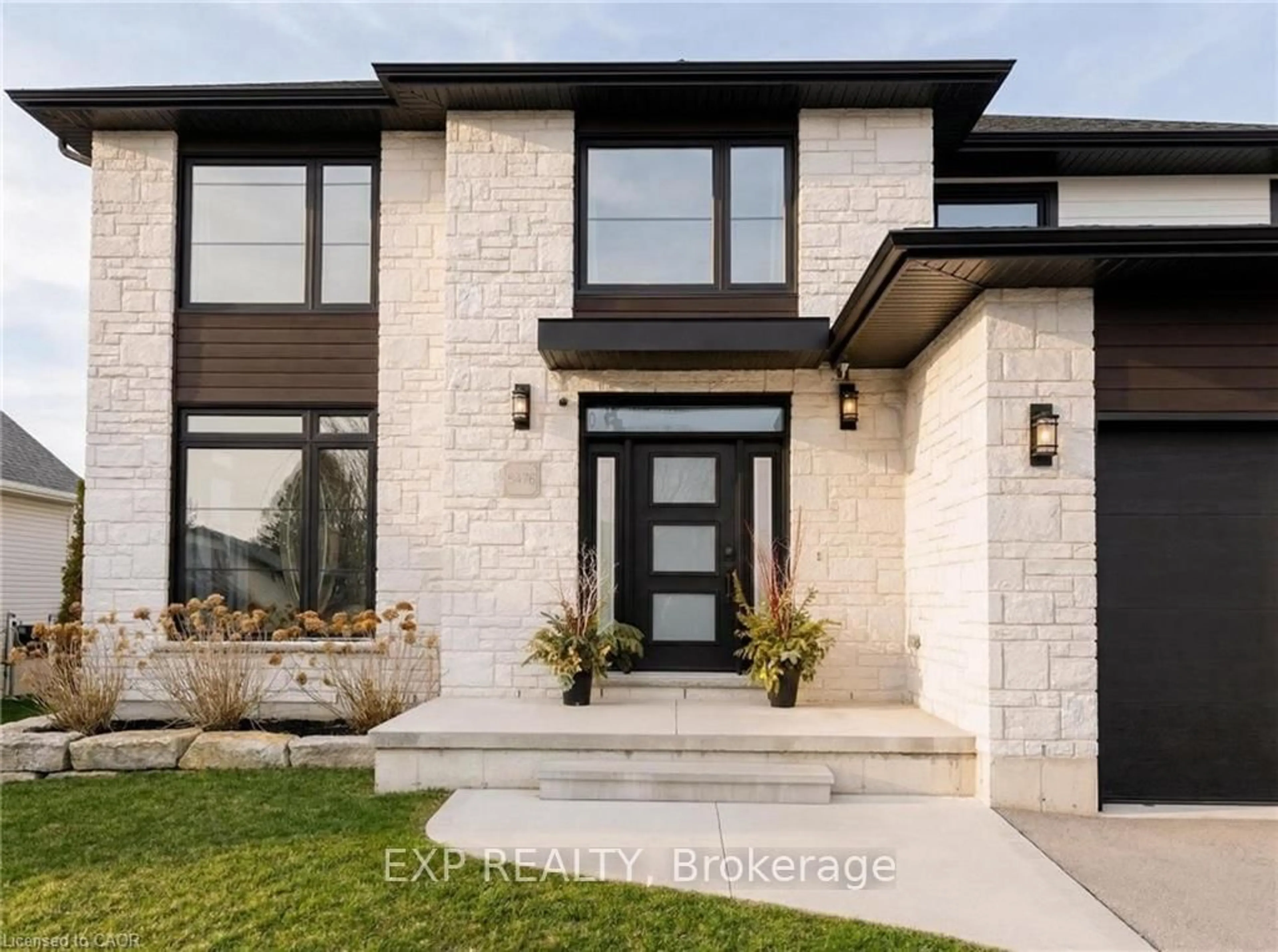 Home with brick exterior material, street for 8476 Imperial Rd, Malahide Ontario N5H 2R2