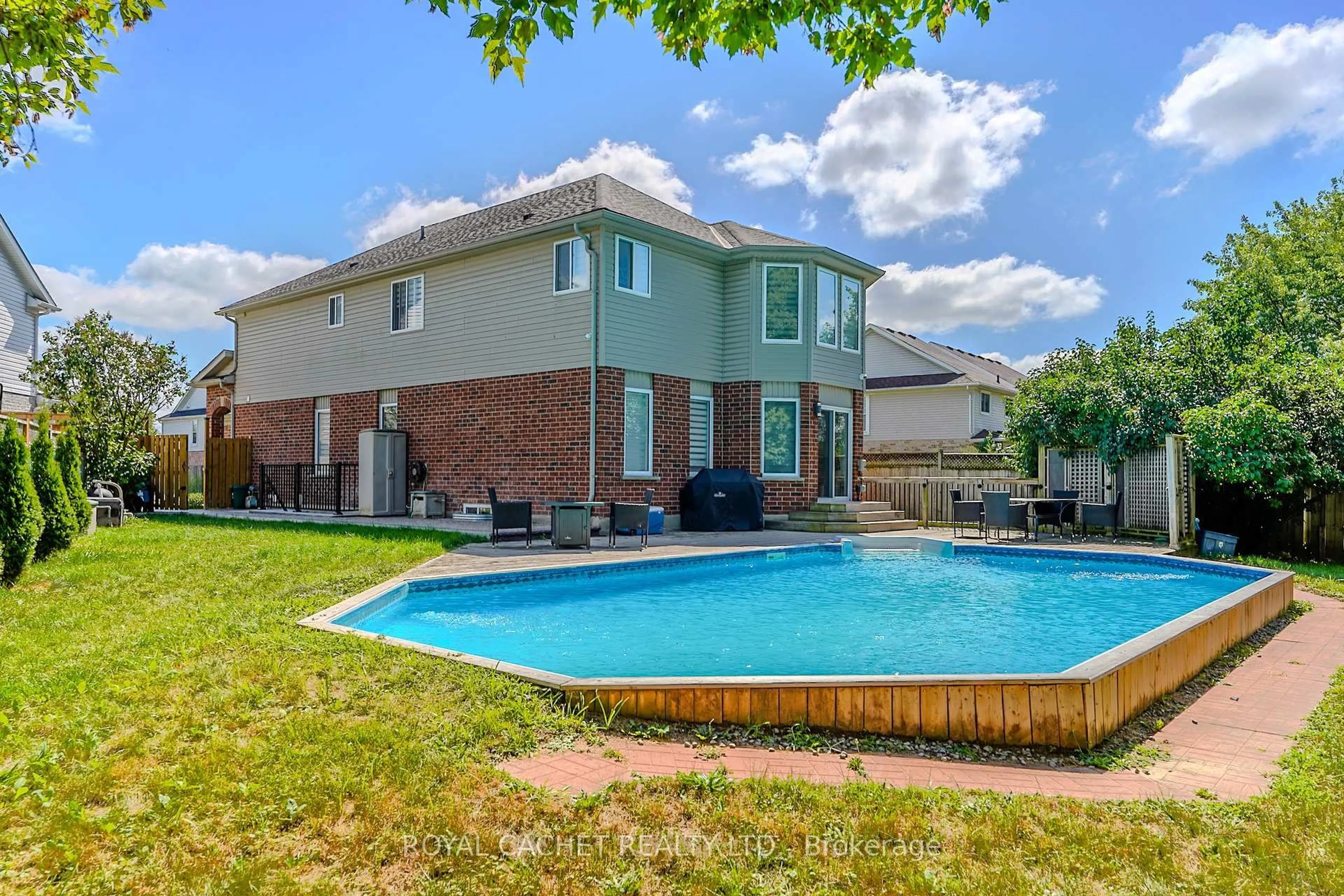 Pool for 36 Calvin Crt, Cambridge Ontario N3C 4J5