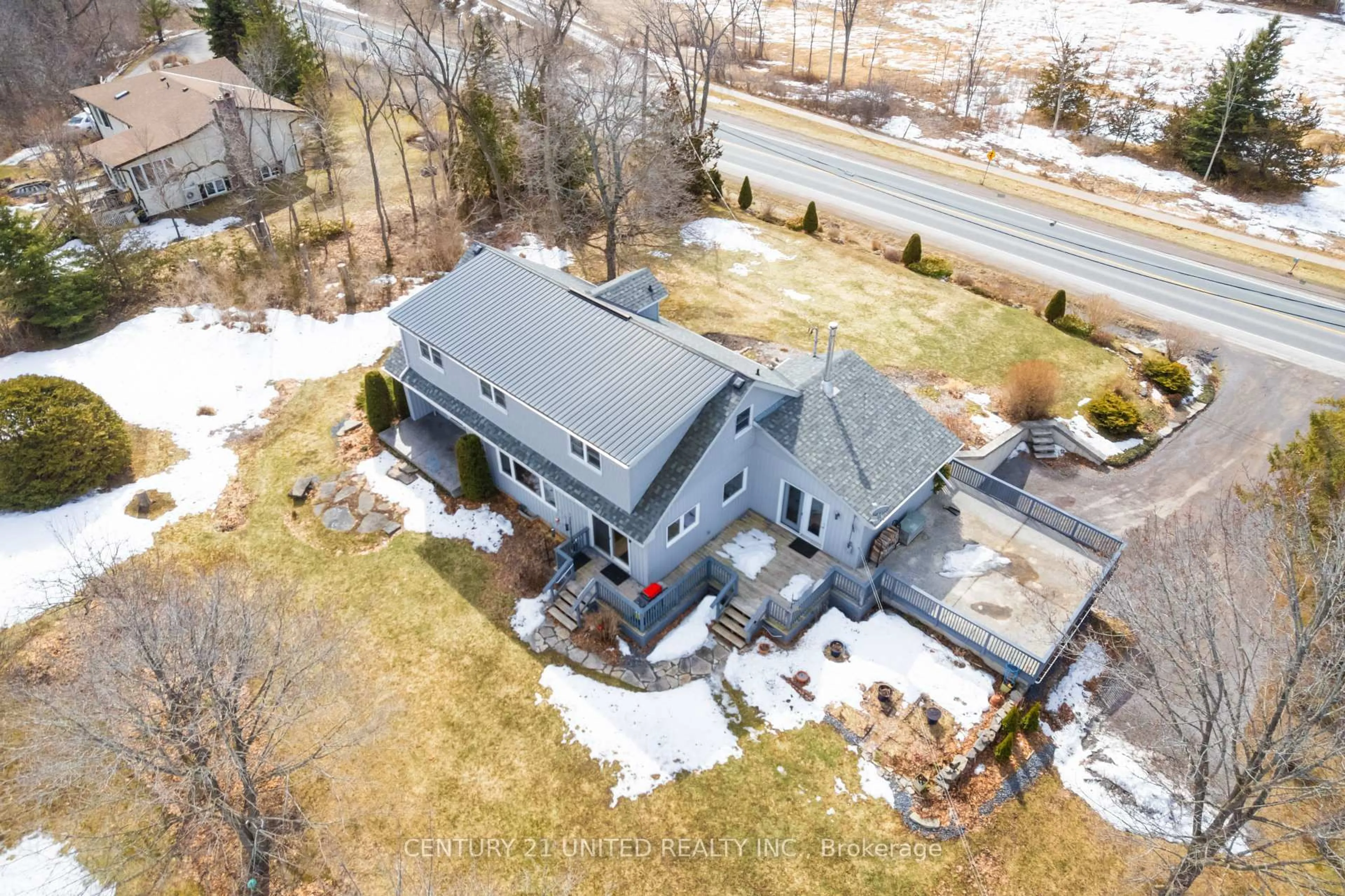 A pic from outside/outdoor area/front of a property/back of a property/a pic from drone, building for 289 County Rd 8, Trent Hills Ontario K0L 1L0