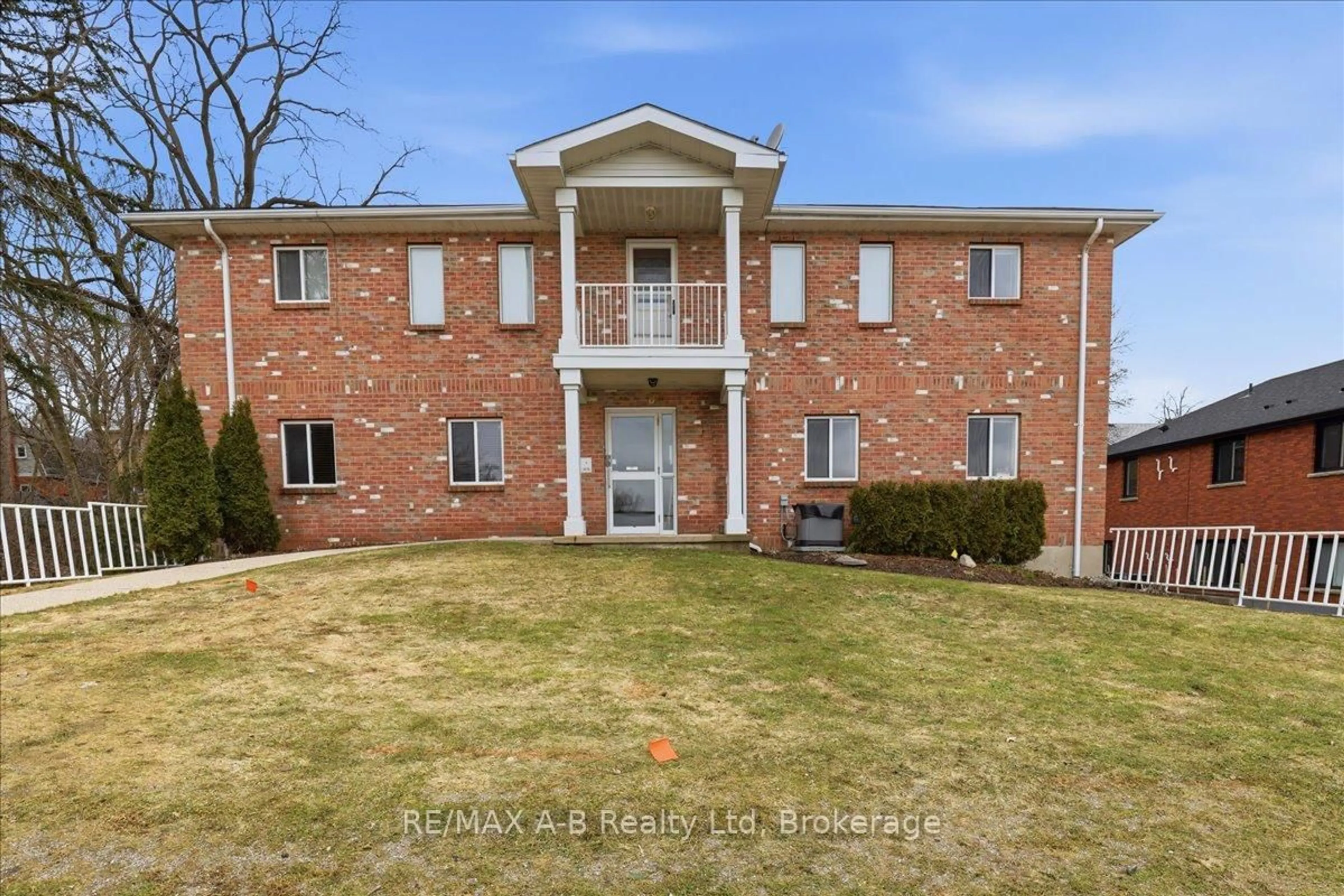 A pic from outside/outdoor area/front of a property/back of a property/a pic from drone, unknown for 84 Church St #1, Stratford Ontario N5A 2R2