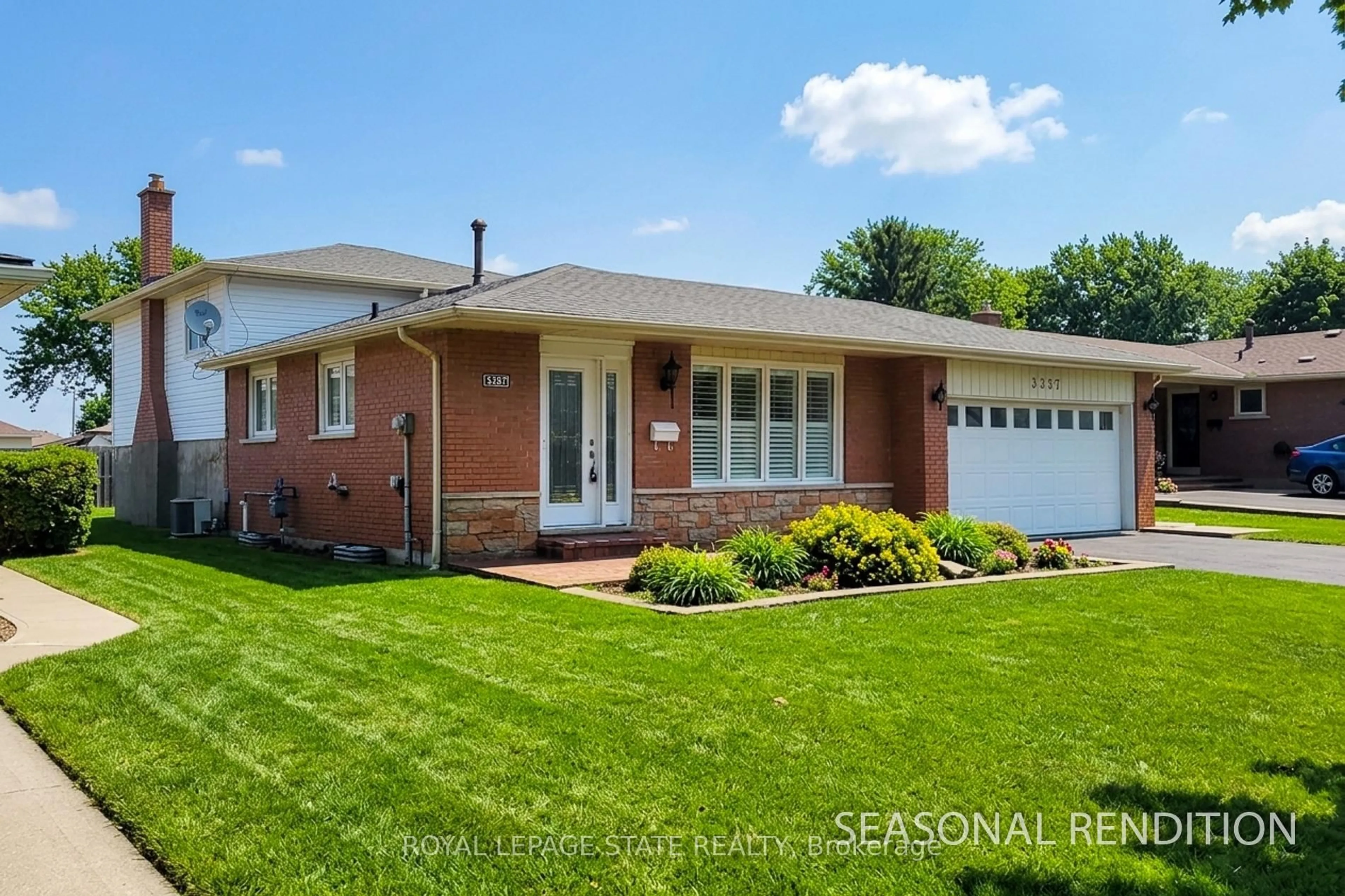 Home with brick exterior material, street for 3327 Wiltshire Blvd, Niagara Falls Ontario L2J 3M1