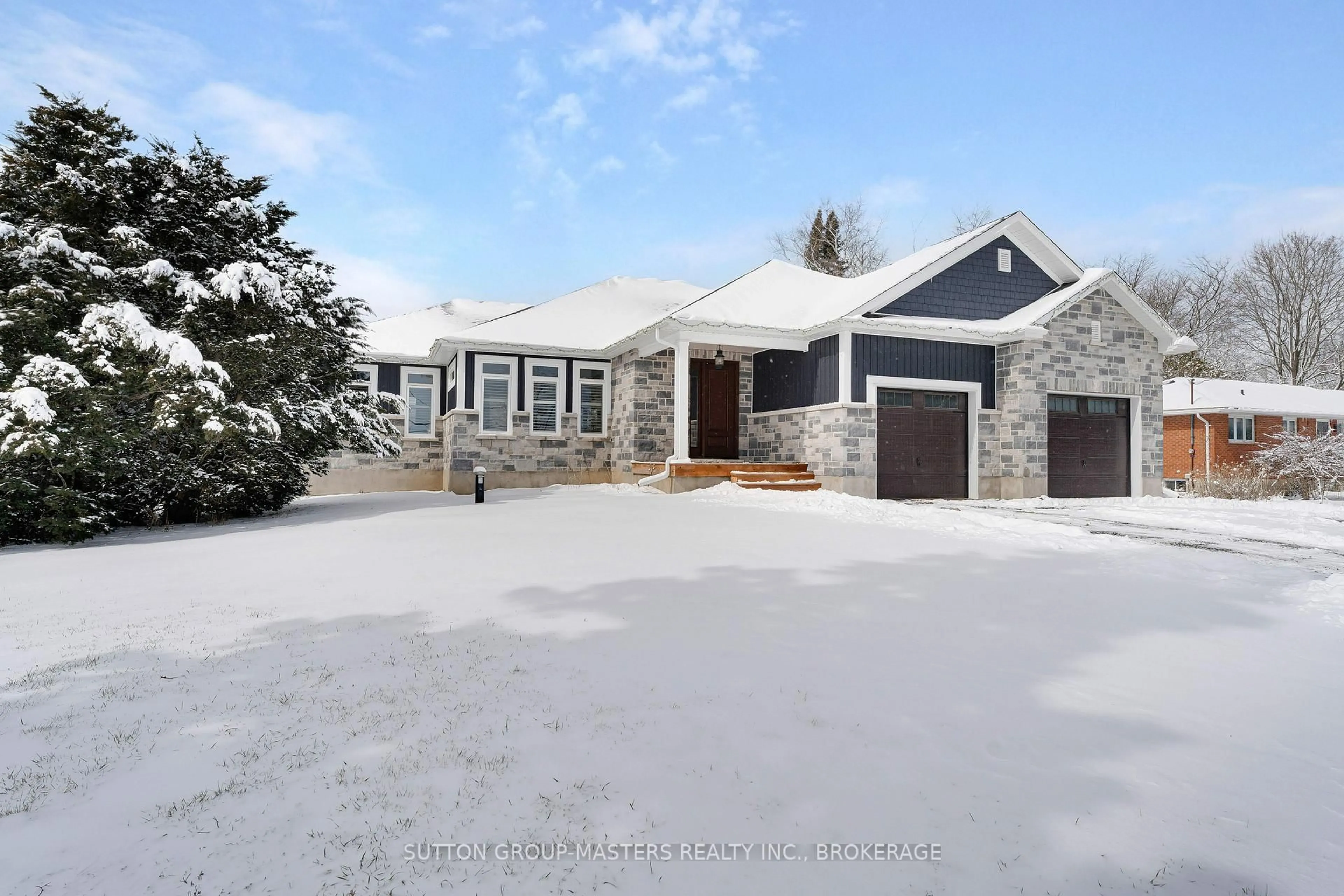 Home with vinyl exterior material, street for 2483 Perth Rd, Kingston Ontario K0H 1S0