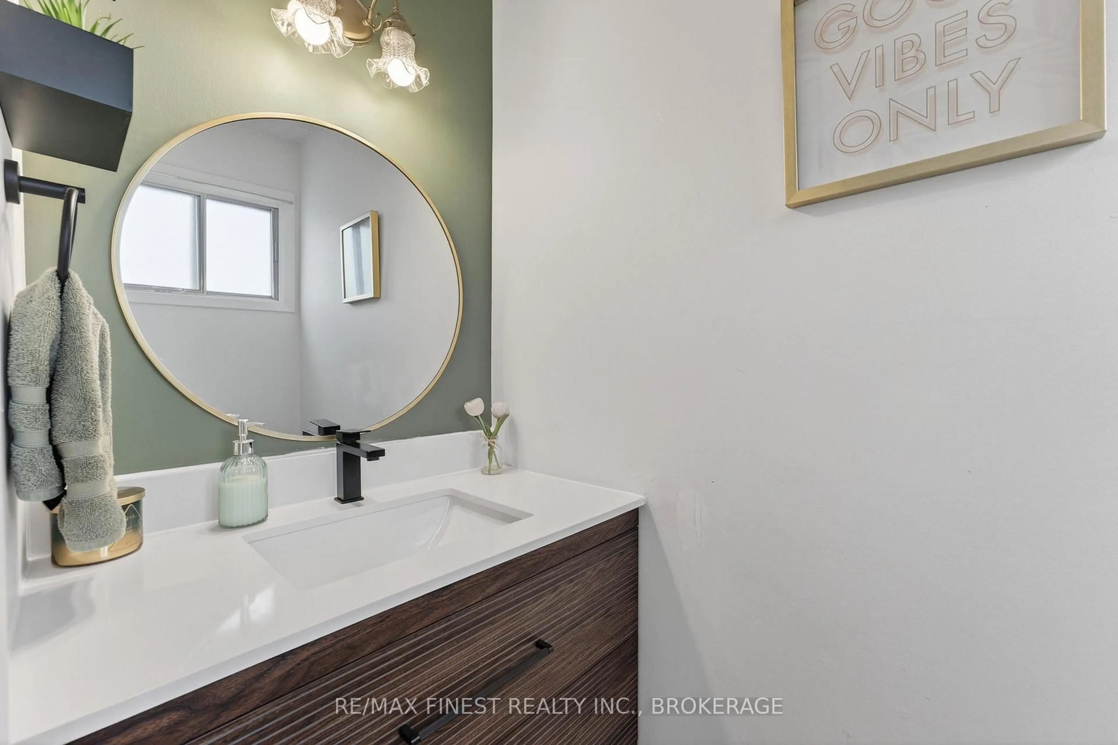 Contemporary bathroom, ceramic/tile floor for 30 Addington St #4, Loyalist Ontario K7N 1C5