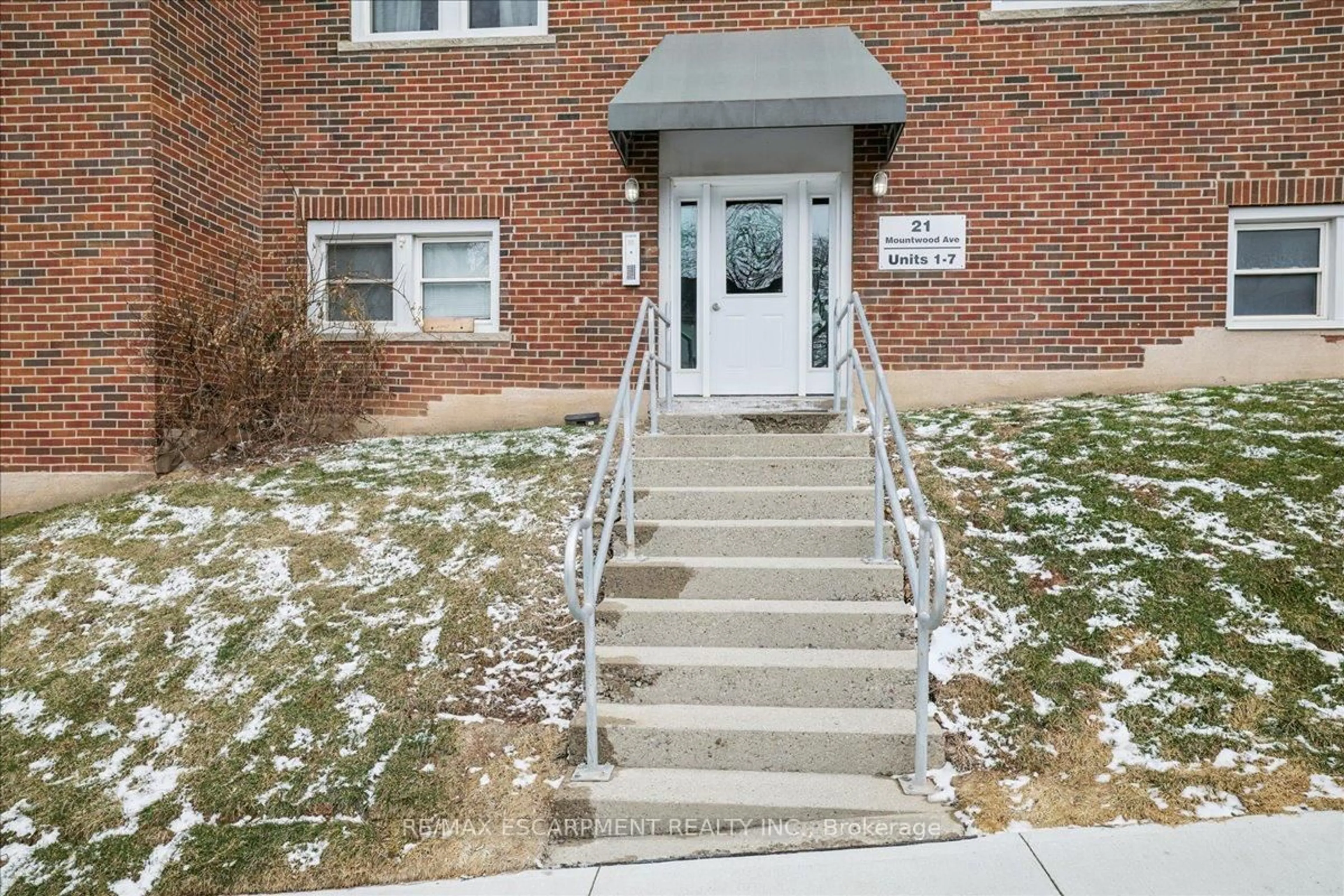 Unknown for 21 Mountwood Ave #6, Hamilton Ontario L8N 2G8