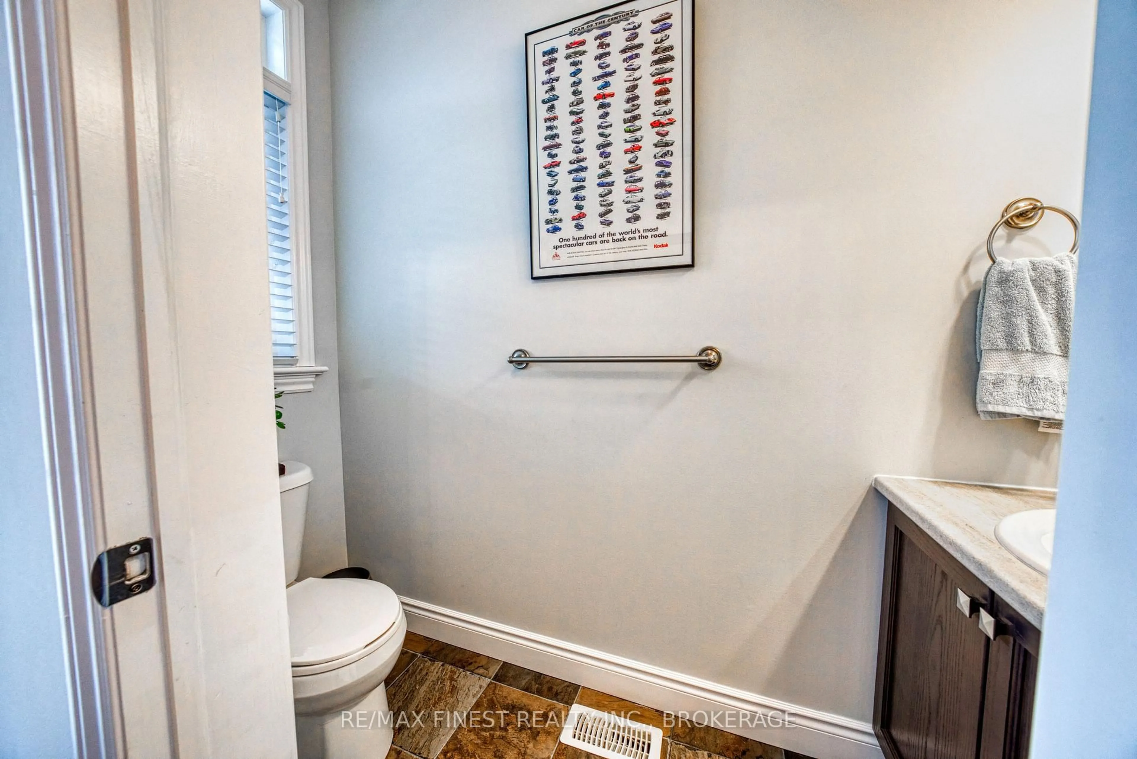 Standard bathroom, ceramic/tile floor for 124 Hazlett St, Bath Ontario K0H 1G0