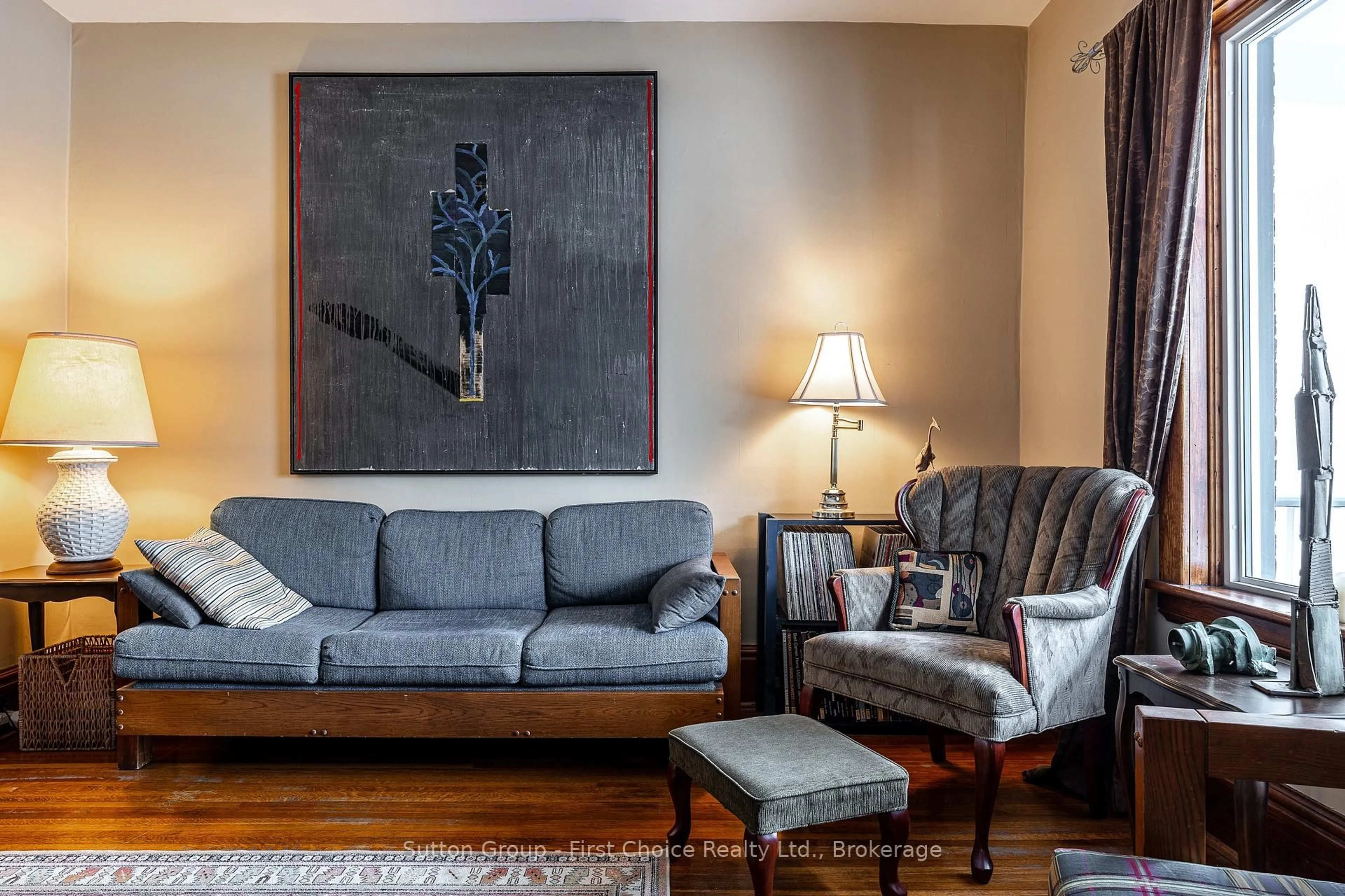 Living room with furniture, unknown for 136 Brunswick St, Stratford Ontario N5A 3M1