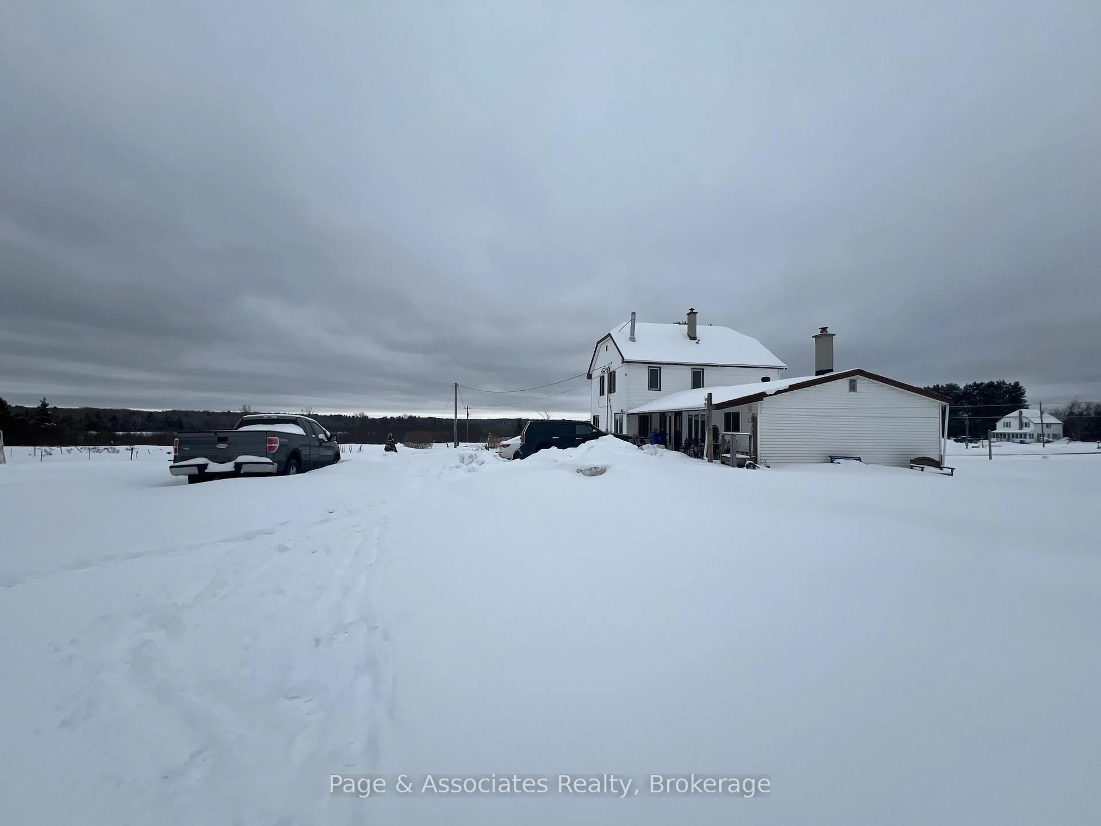 Unknown for 389 Larocque St, West Nipissing Ontario P0H 1M0