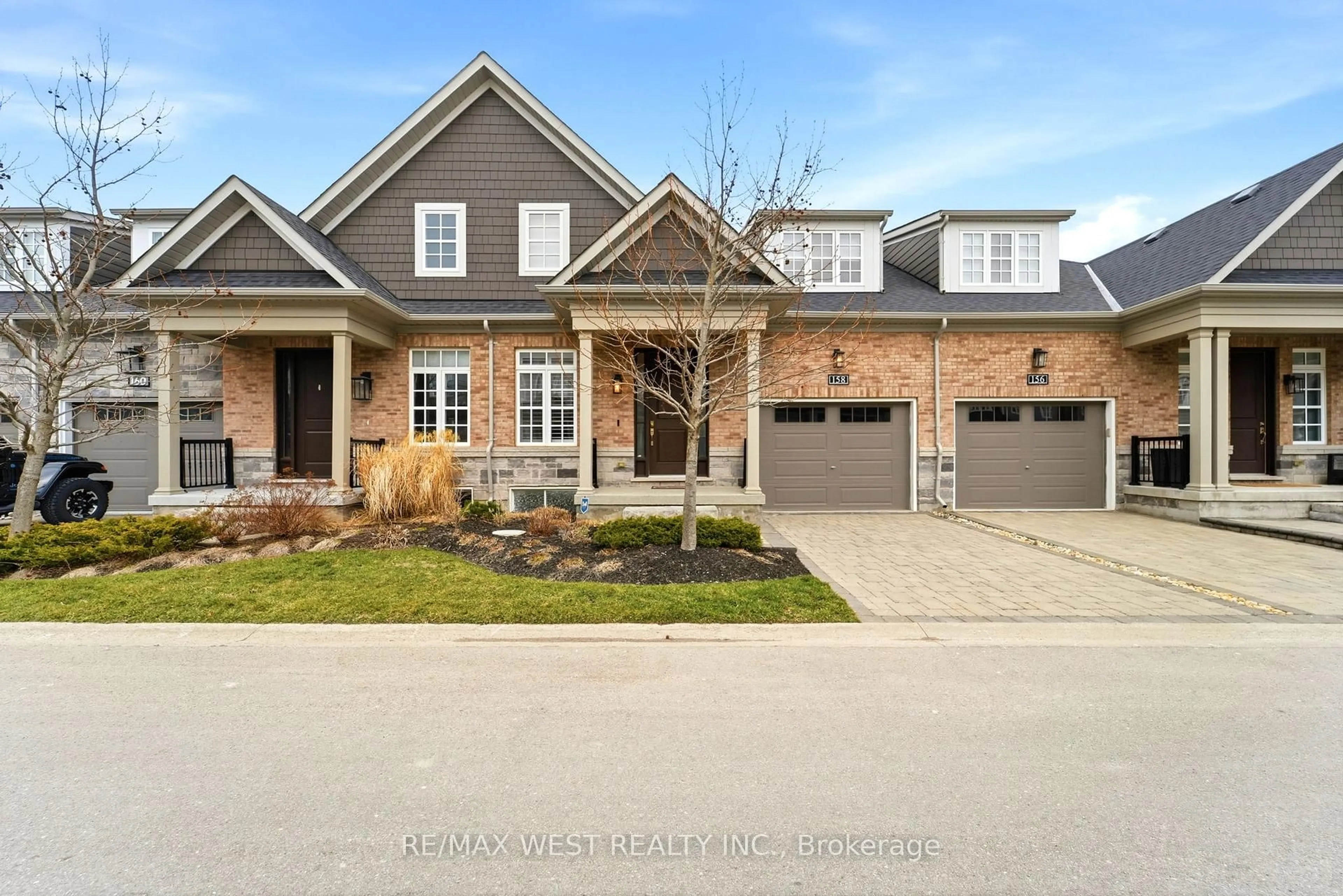 Home with brick exterior material, street for 158 Anne St, Niagara-on-the-Lake Ontario L0S 1J0