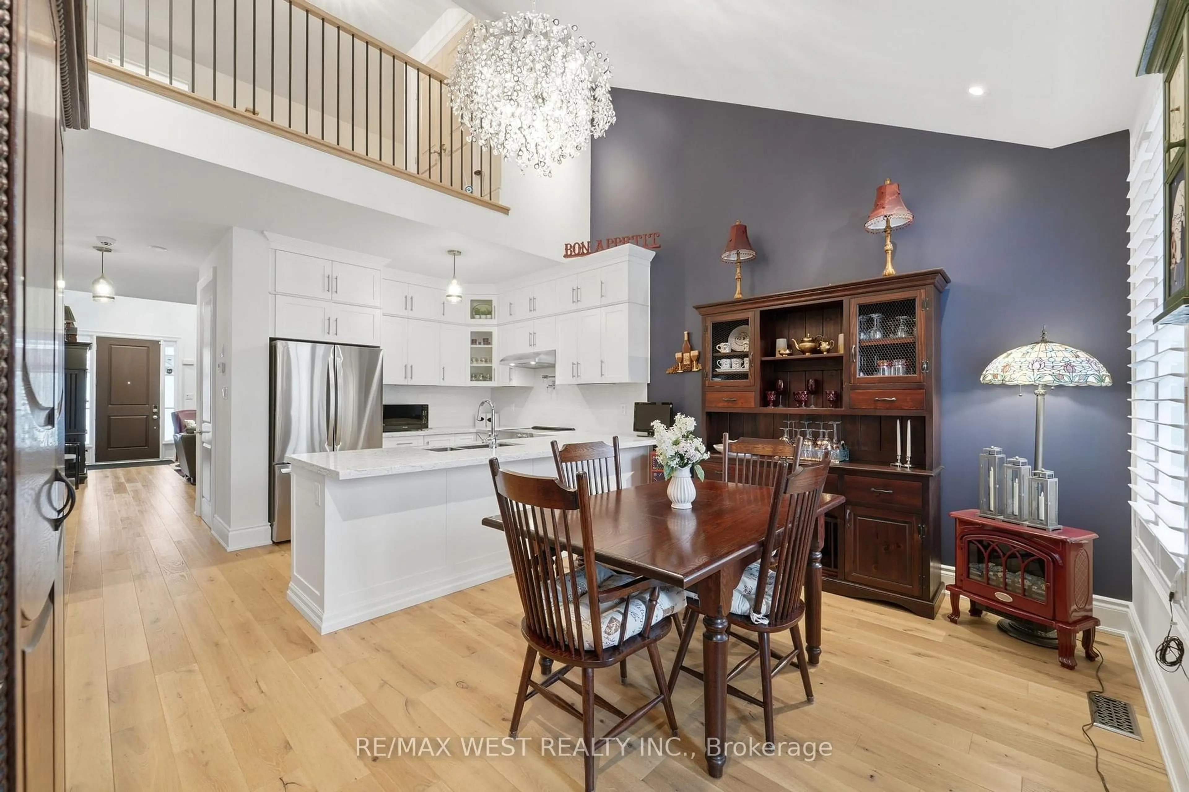 Open concept kitchen, unknown for 158 Anne St, Niagara-on-the-Lake Ontario L0S 1J0