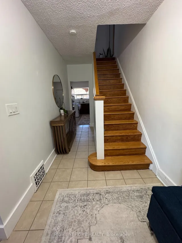 655-91 Giles Blvd, Windsor 3
