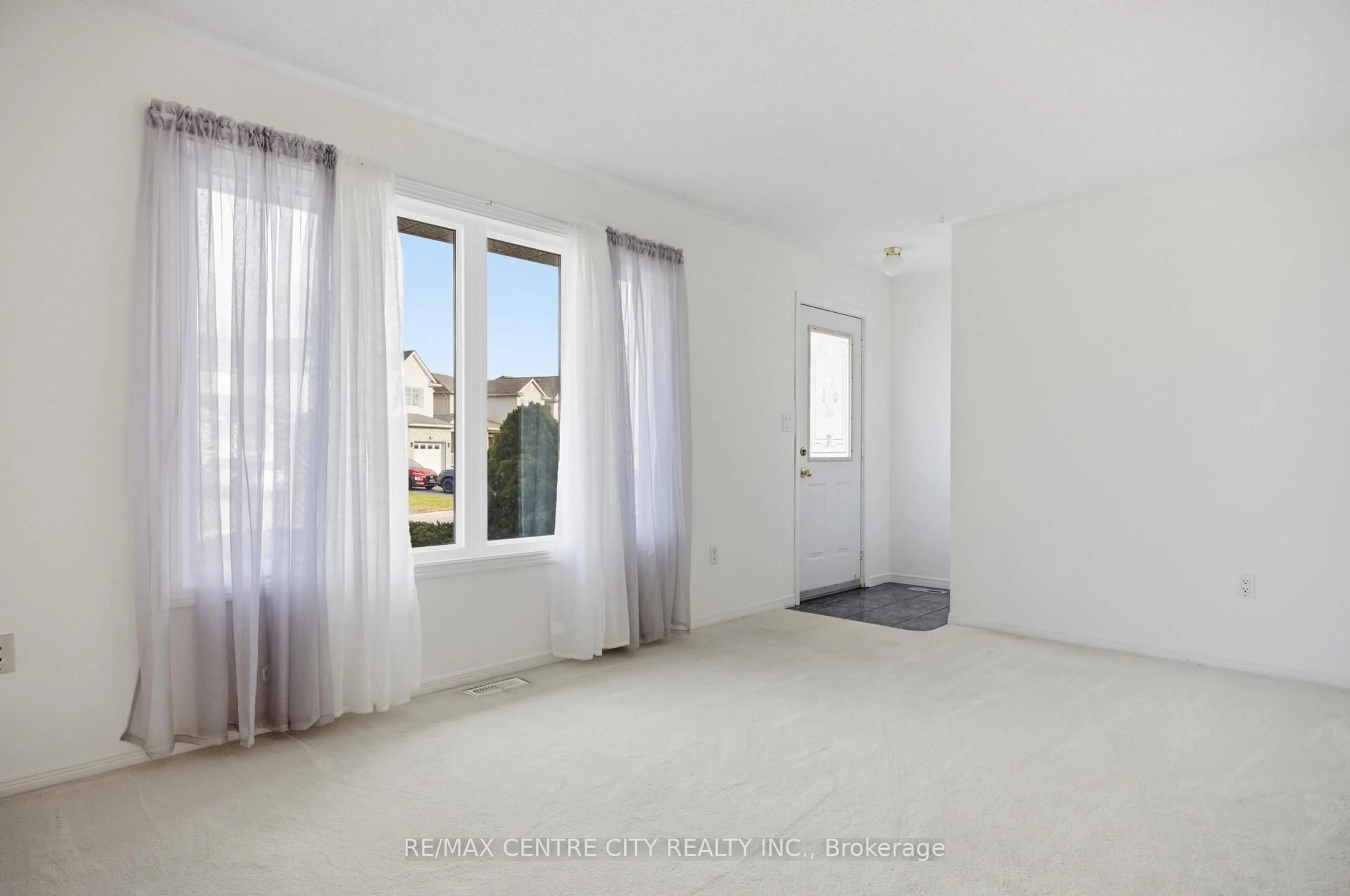 A pic of a room for 14 Juno Dr, St. Thomas Ontario N5R 6C3