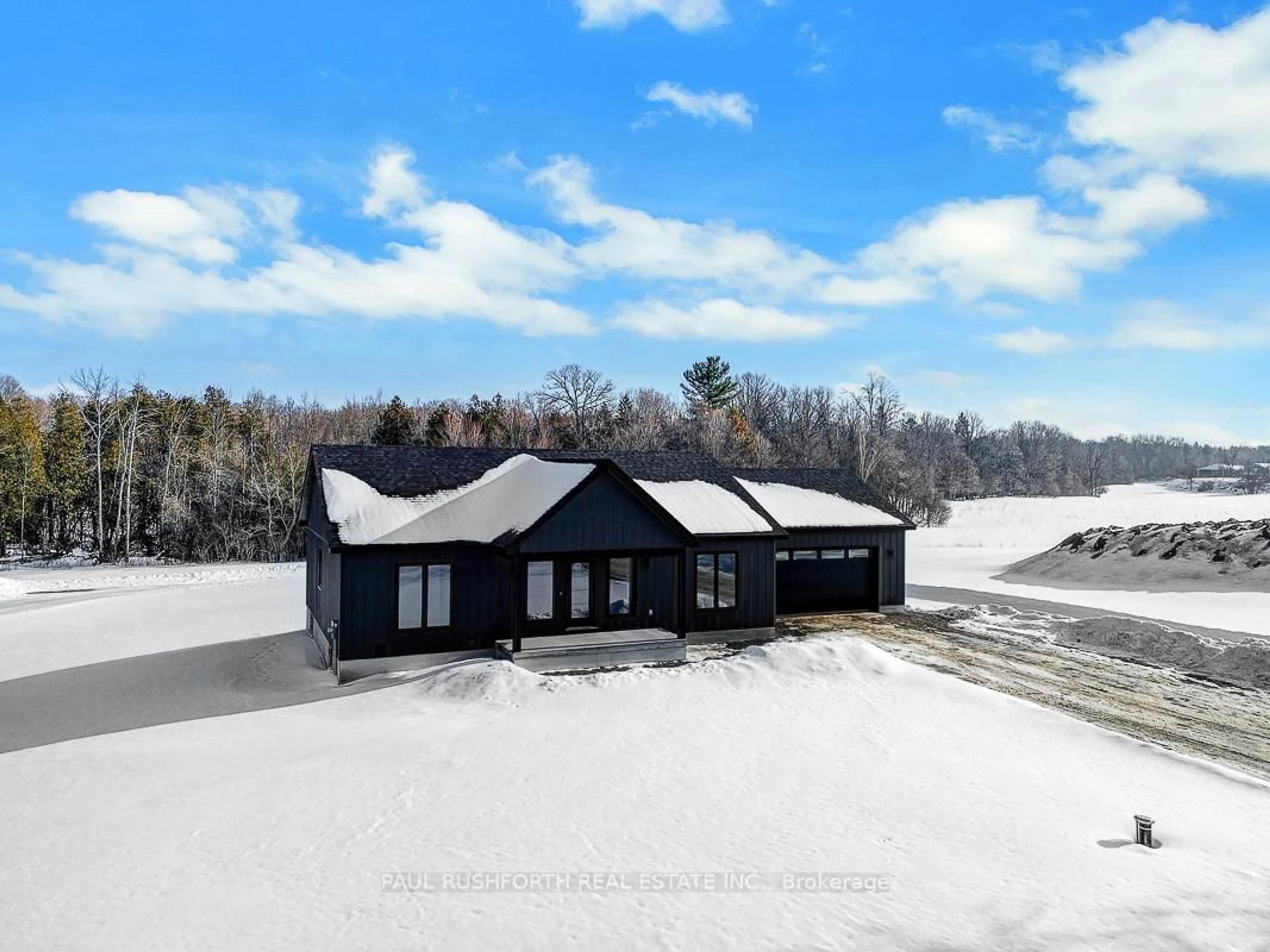 A pic from outside/outdoor area/front of a property/back of a property/a pic from drone, unknown for 1207 Rae Rd, Almonte Ontario K0A 1A0