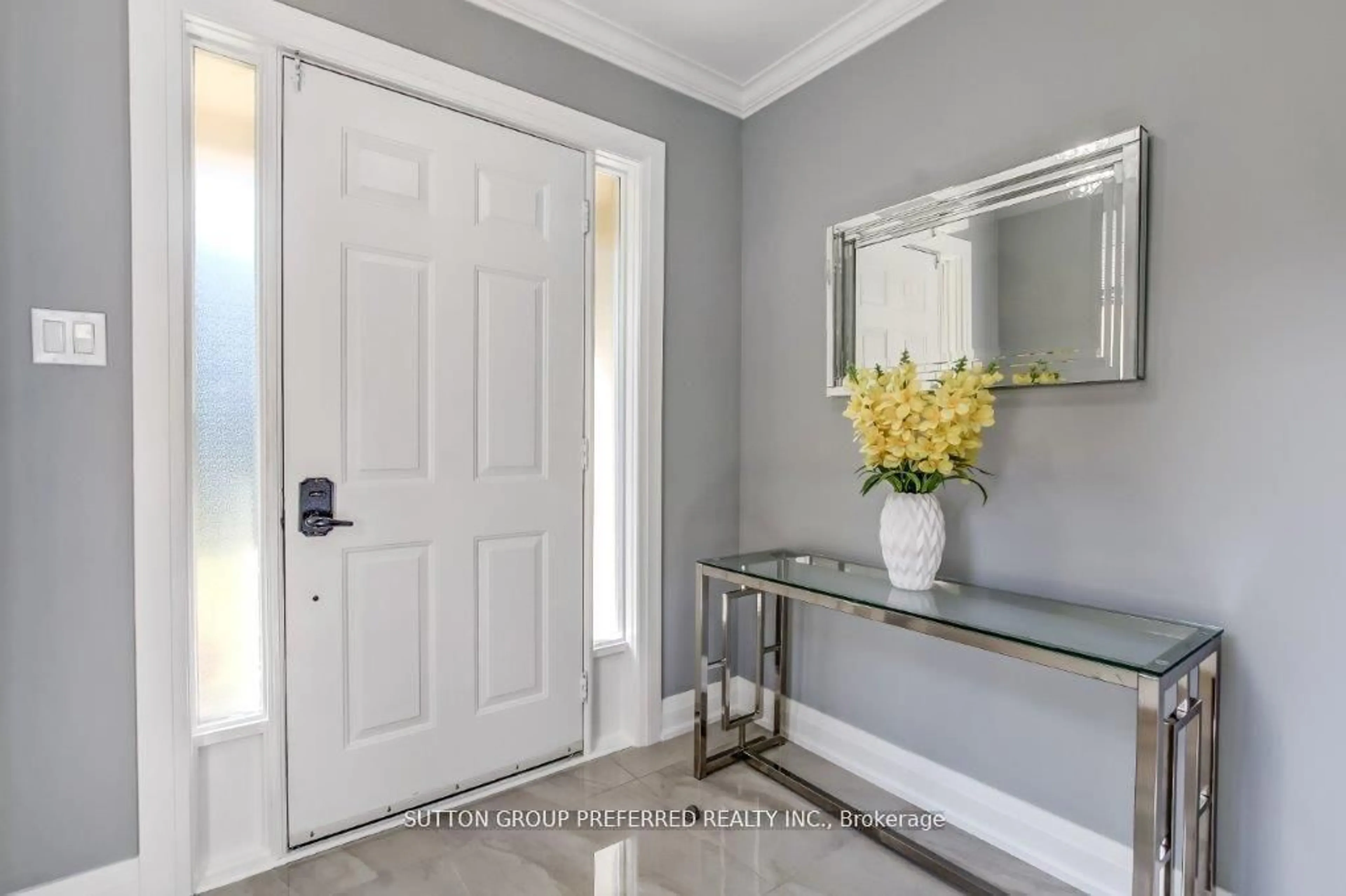 Indoor entryway for 163 Pine Valley Dr #12, London South Ontario N6J 4R1