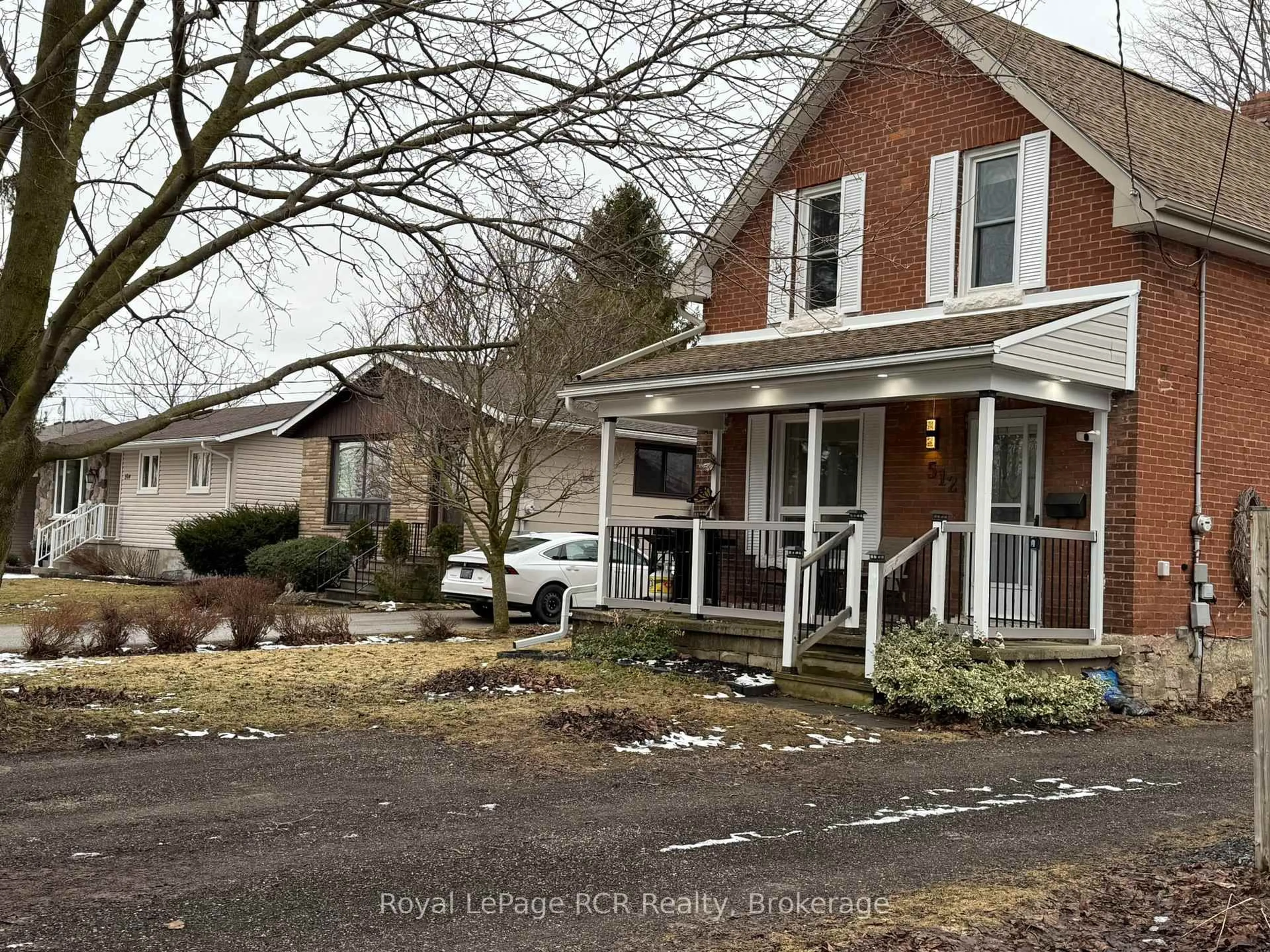 Unknown for 512 18th St, Owen Sound Ontario N4K 2A7