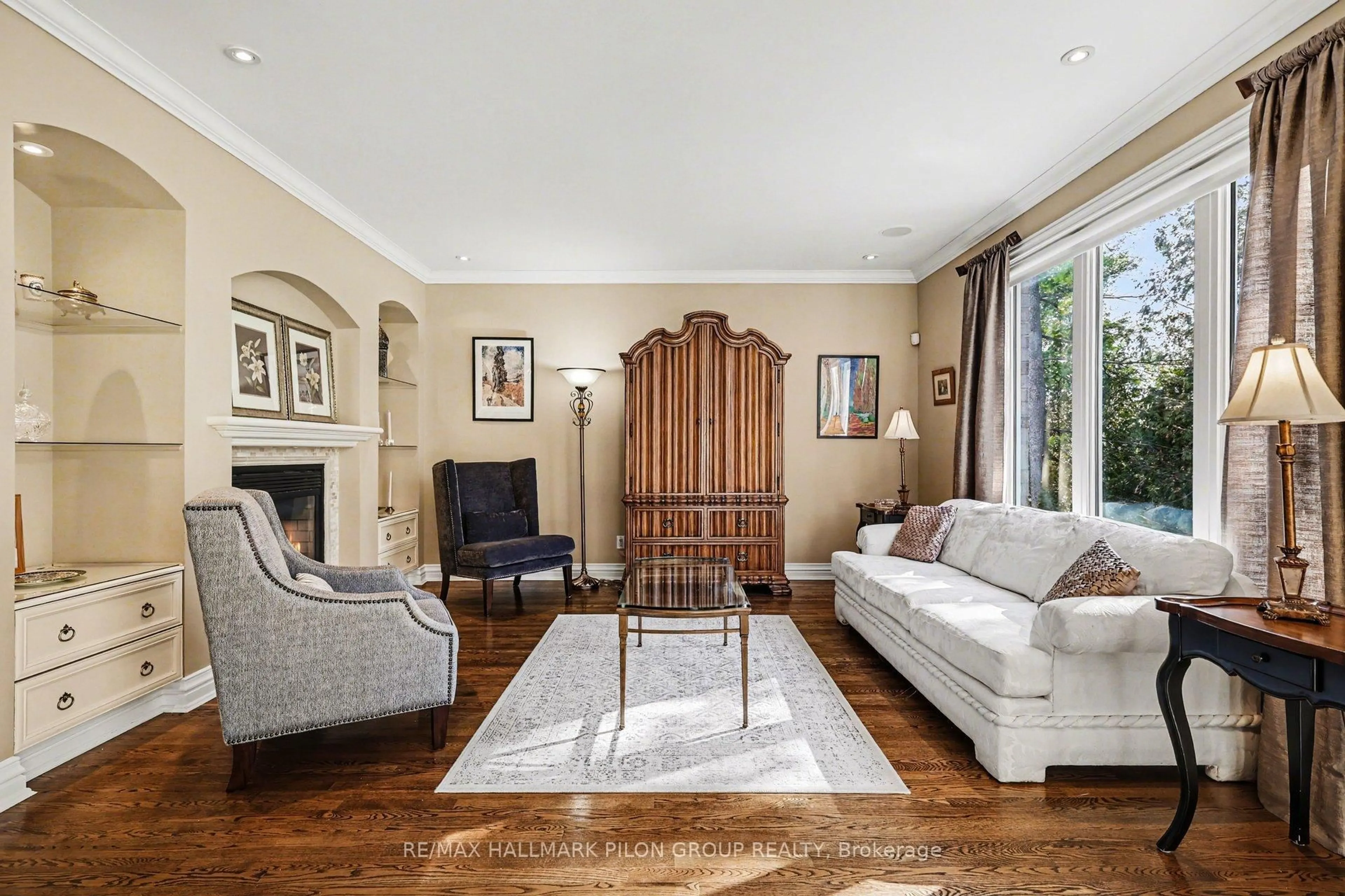 Living room with furniture, unknown for 163 Copperwood St, Ottawa Ontario K1C 7S3