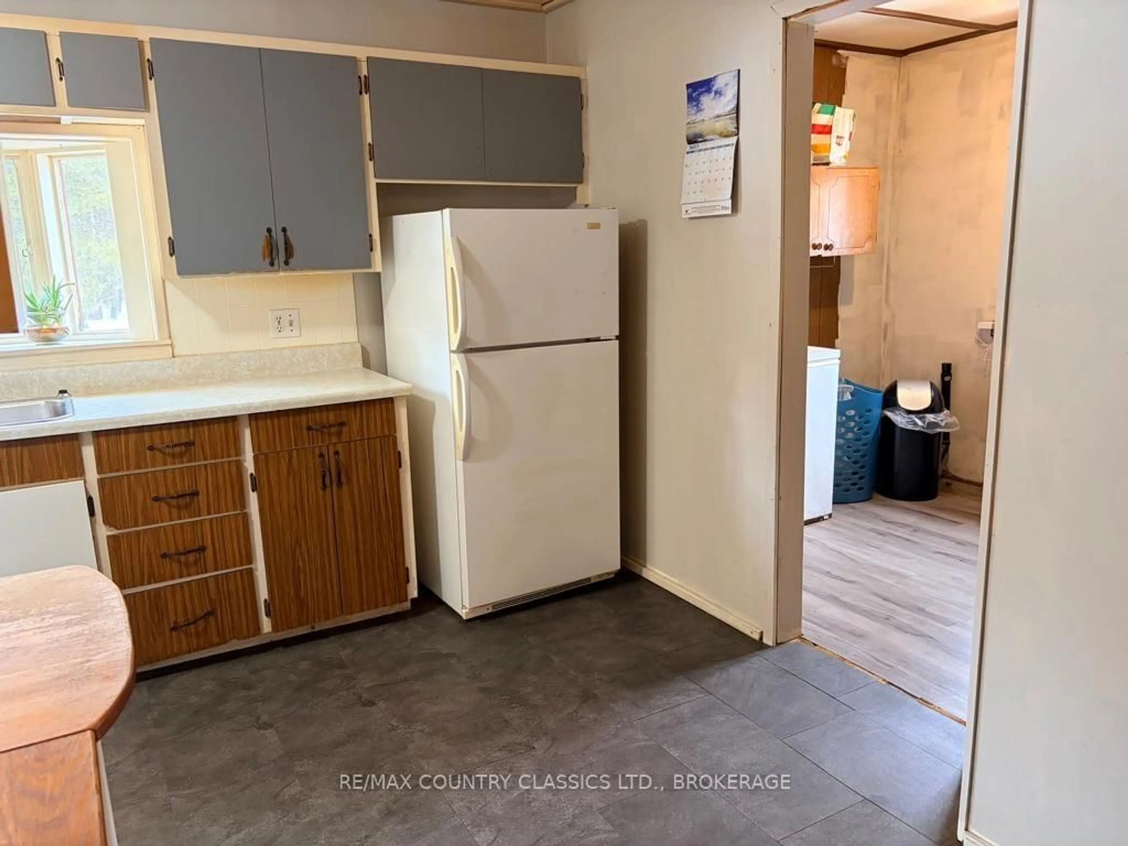 Unknown for 4 Denison Dr, Addington Highlands Ontario K0H 2G0