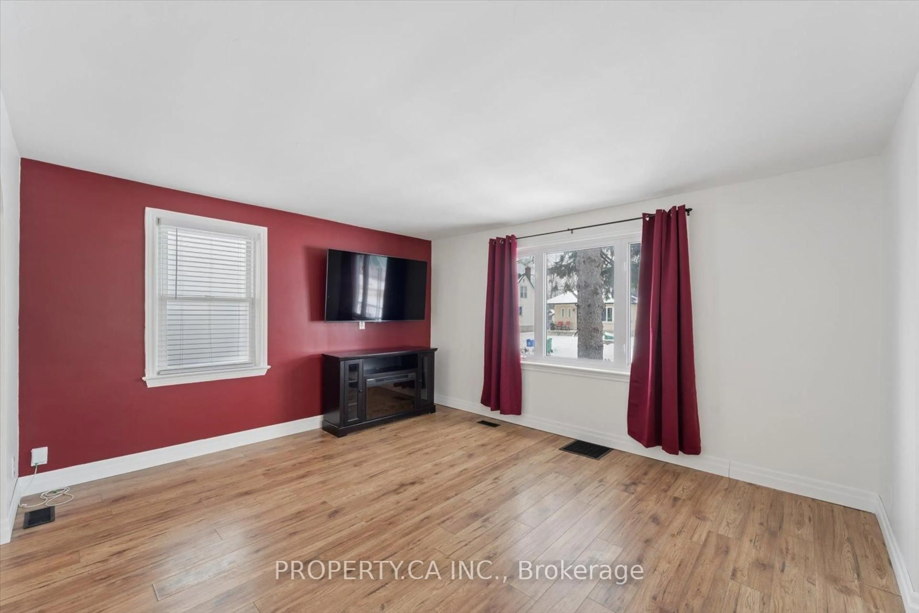 A pic of a room for 606 St Catherine St, Peterborough Ontario K9J 4Z5