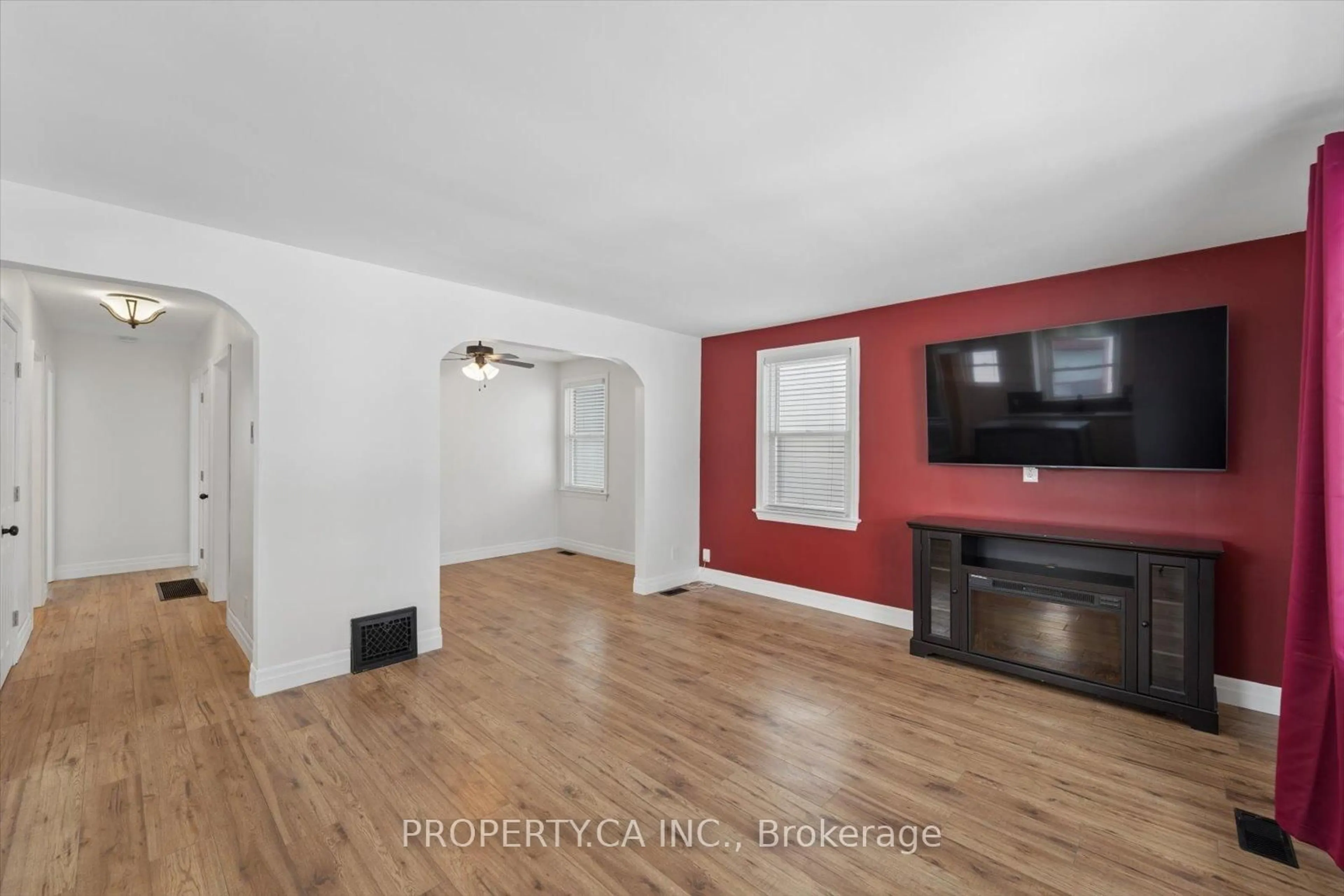 A pic of a room for 606 St Catherine St, Peterborough Ontario K9J 4Z5