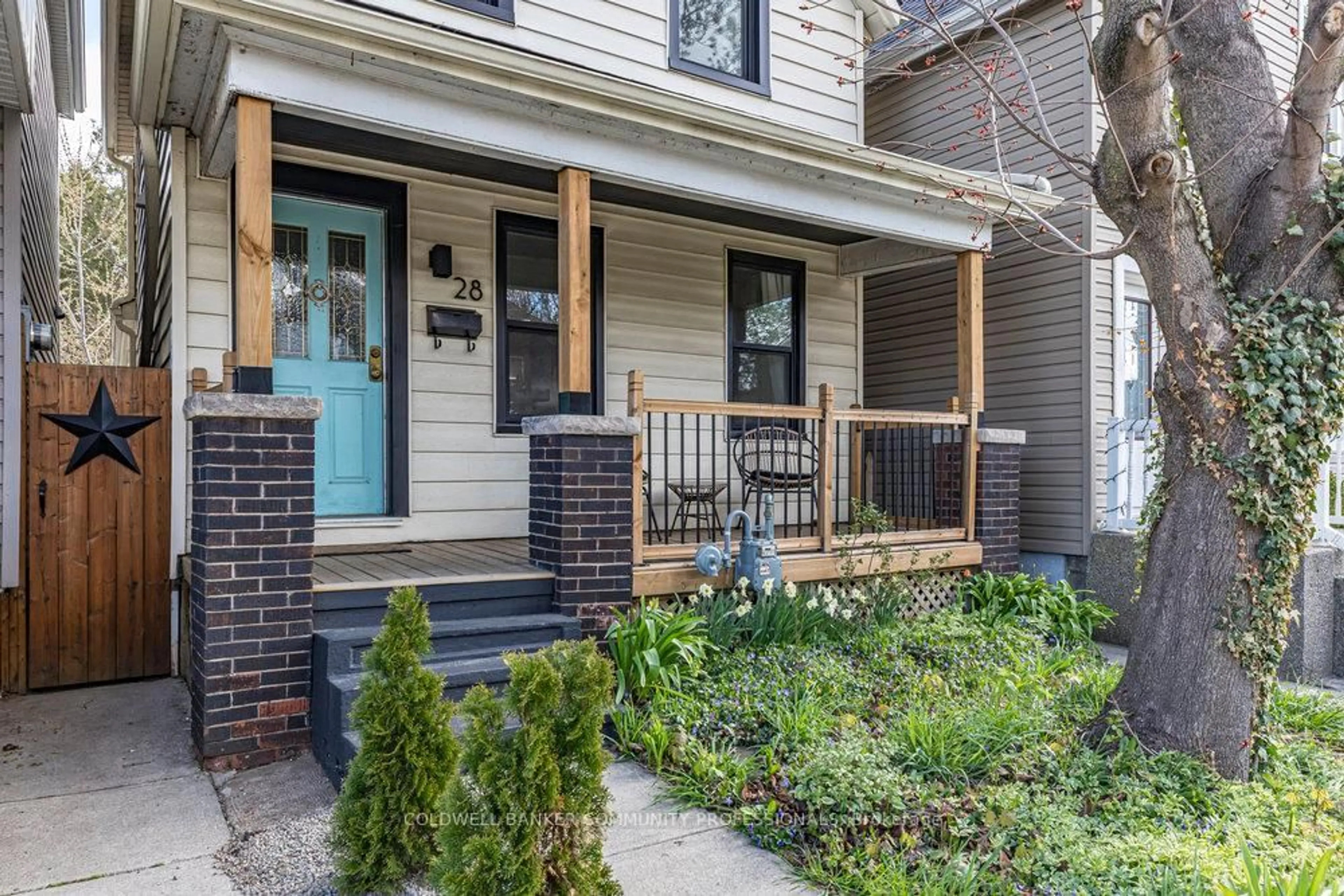 Home with brick exterior material, street for 28 Picton St, Hamilton Ontario L8L 1E2