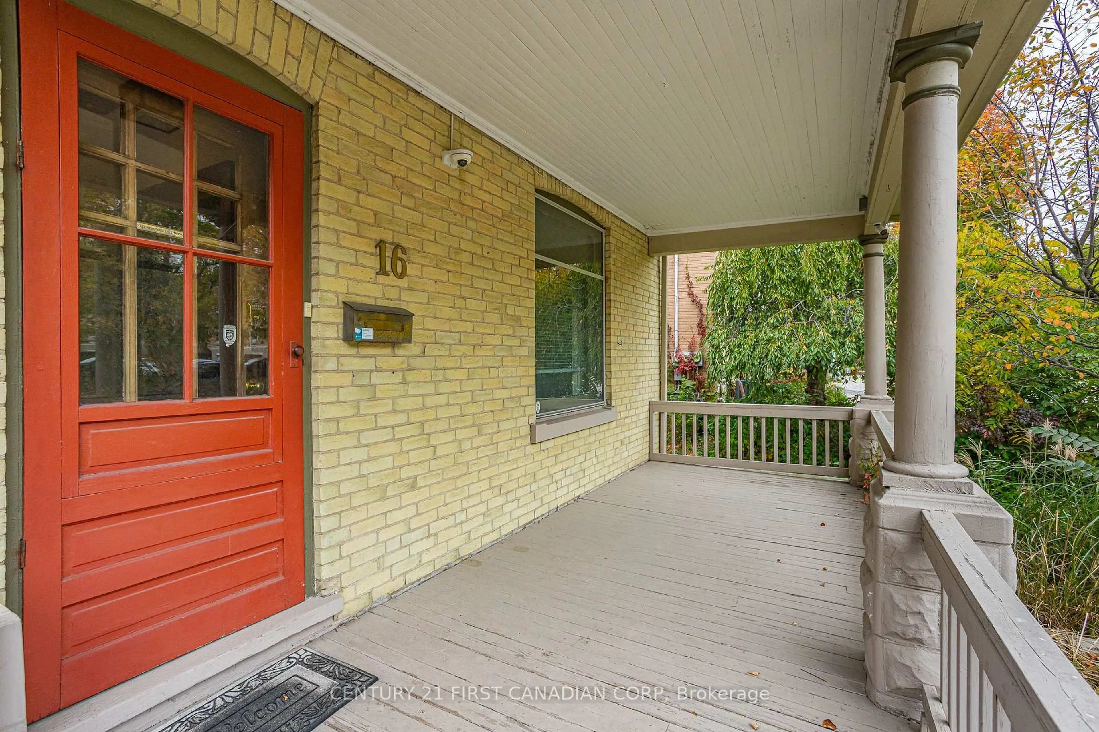 Unknown for 16 Woodward Ave, London North Ontario N6H 2G7