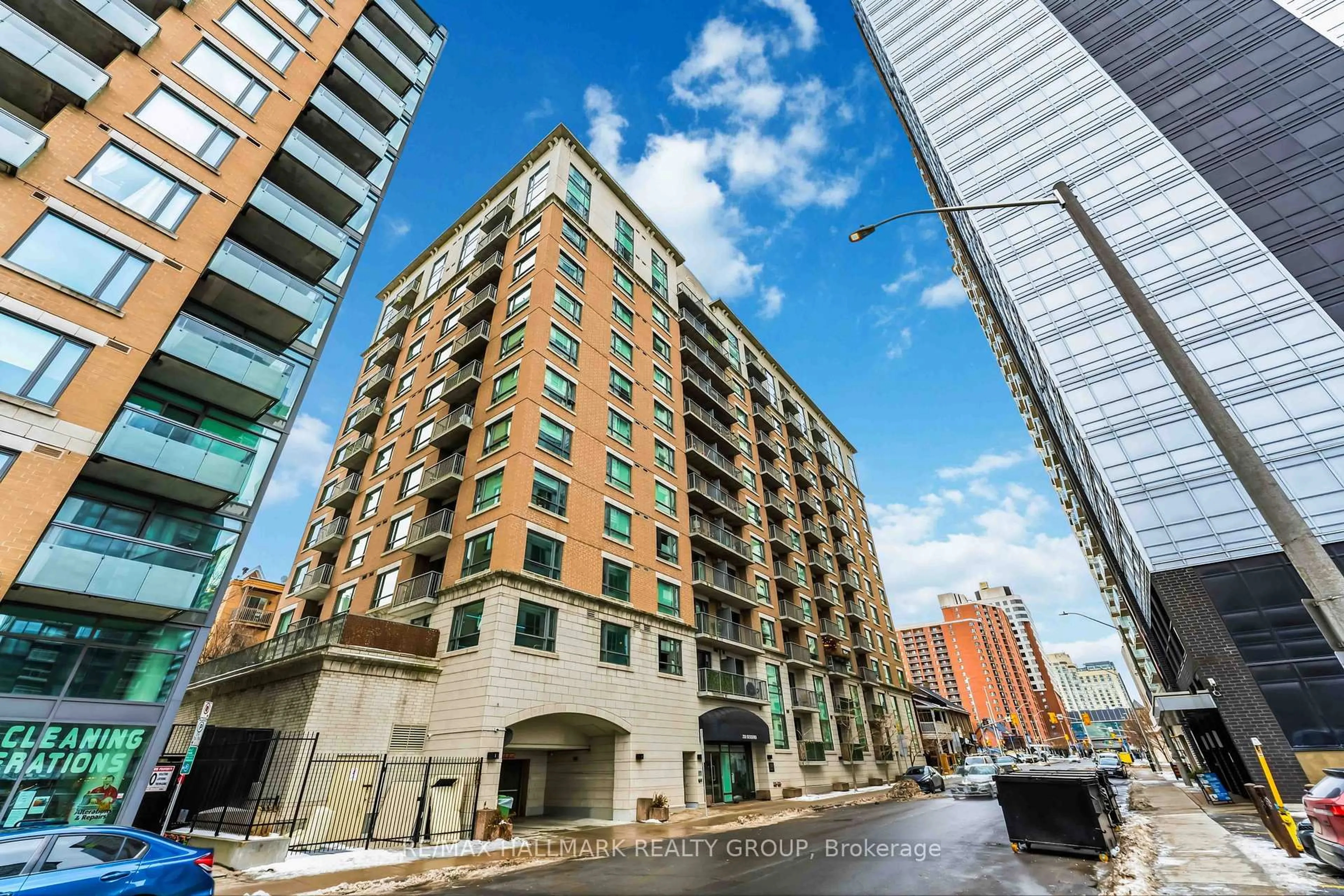 Patio, city buildings view from balcony for 200 Besserer St #808, Ottawa Ontario K1N 0A7