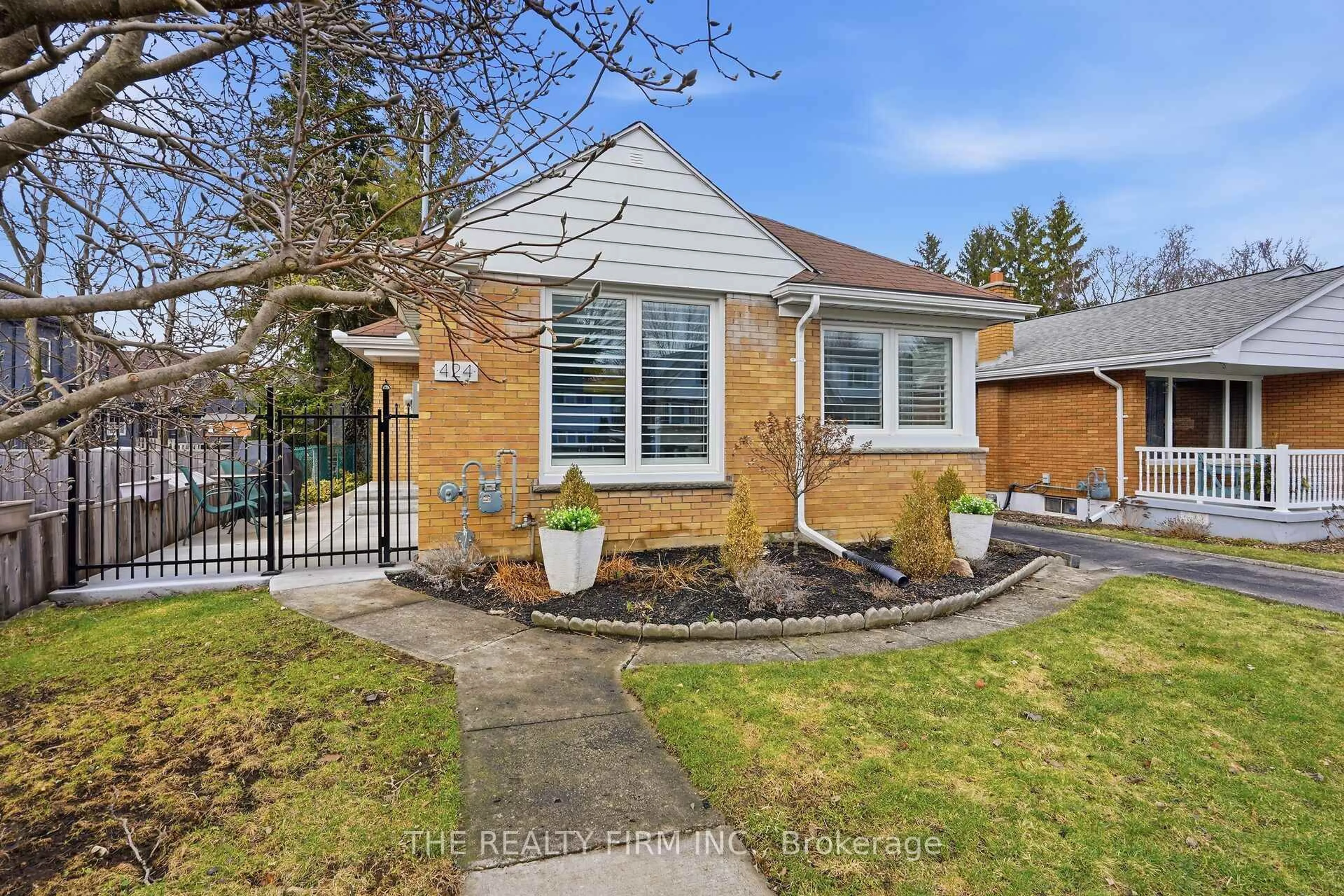Home with brick exterior material, street for 424 Hickson Ave, London South Ontario N6C 2L5