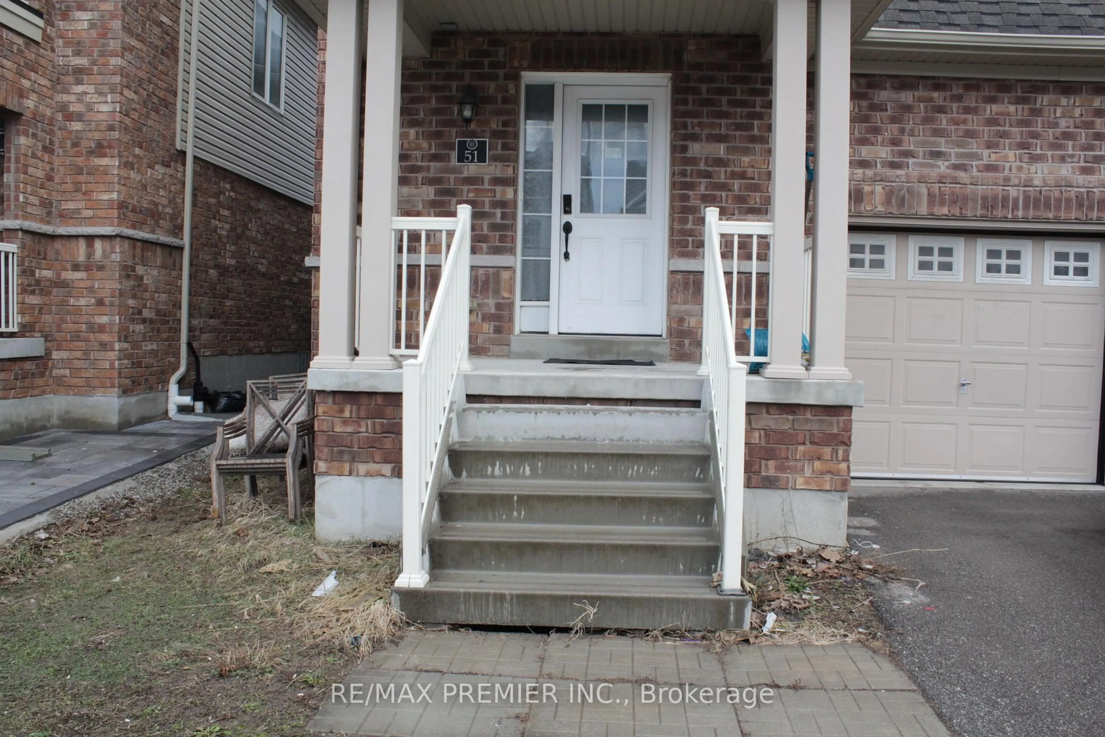 Indoor entryway for 51 Mullholland Ave, Cambridge Ontario N3H 5L5