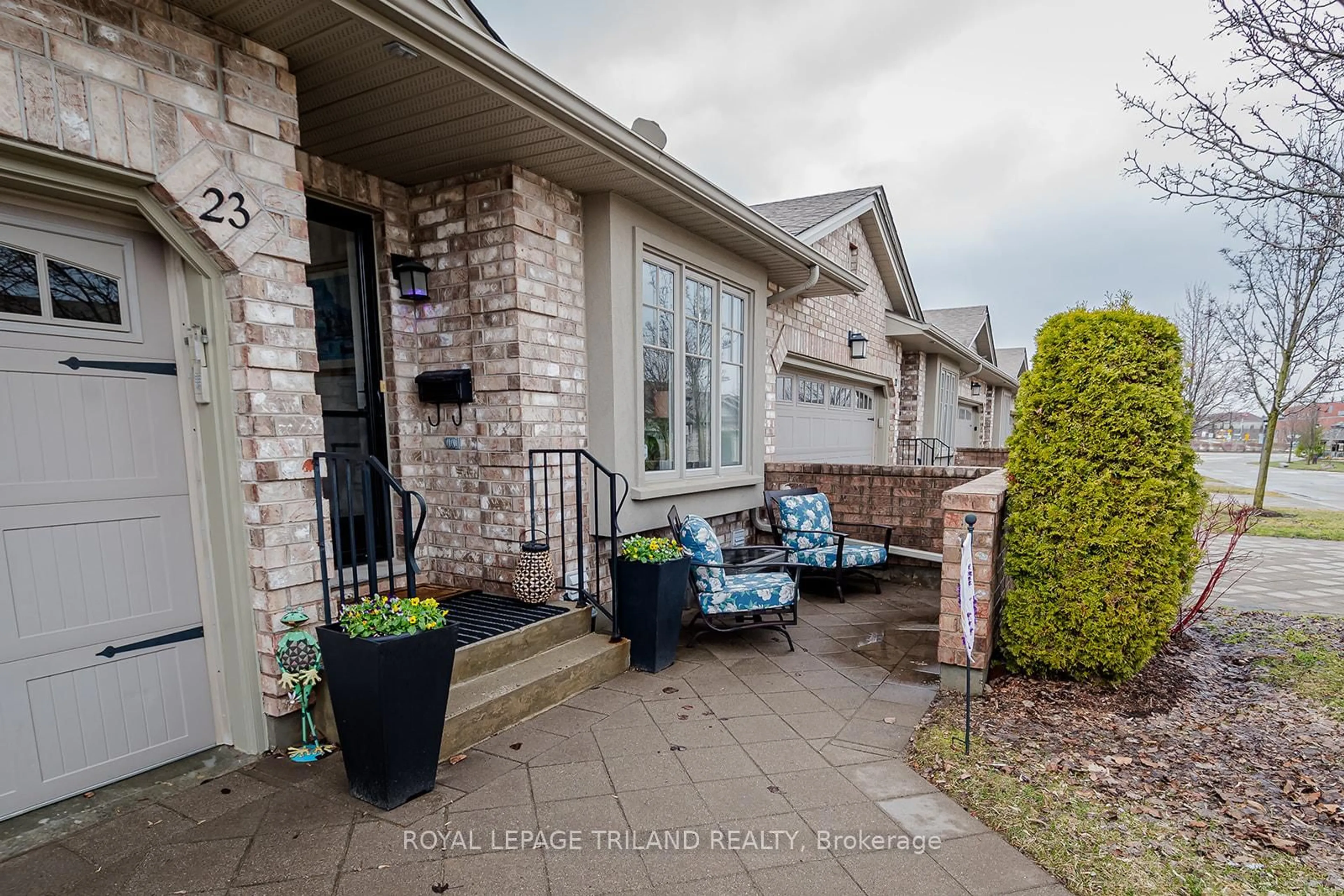 Patio, street for 765 KILLARNEY Rd #23, London North Ontario N5X 0C9