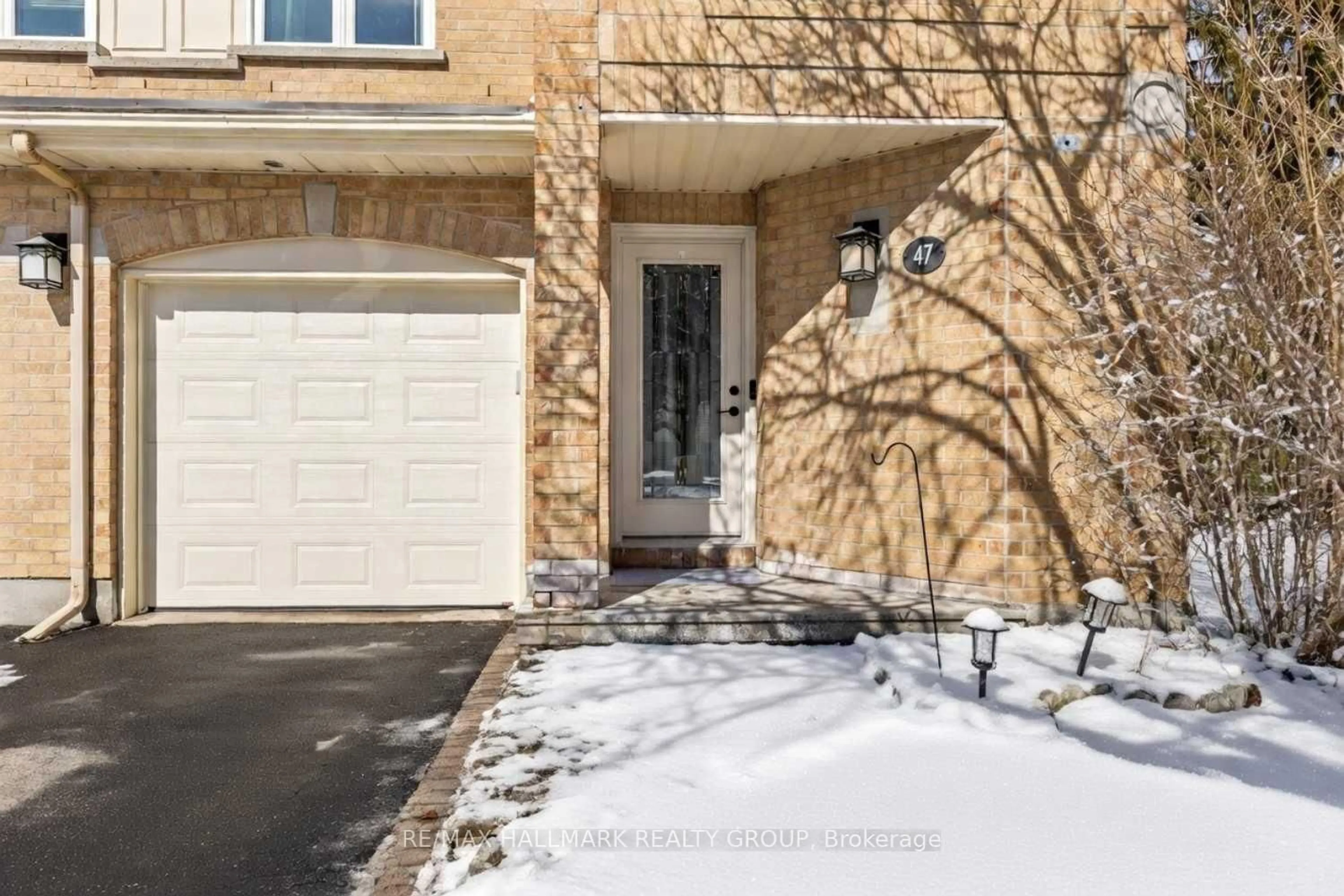 Unknown for 47 Grandcourt Dr, Ottawa Ontario K2G 5W9