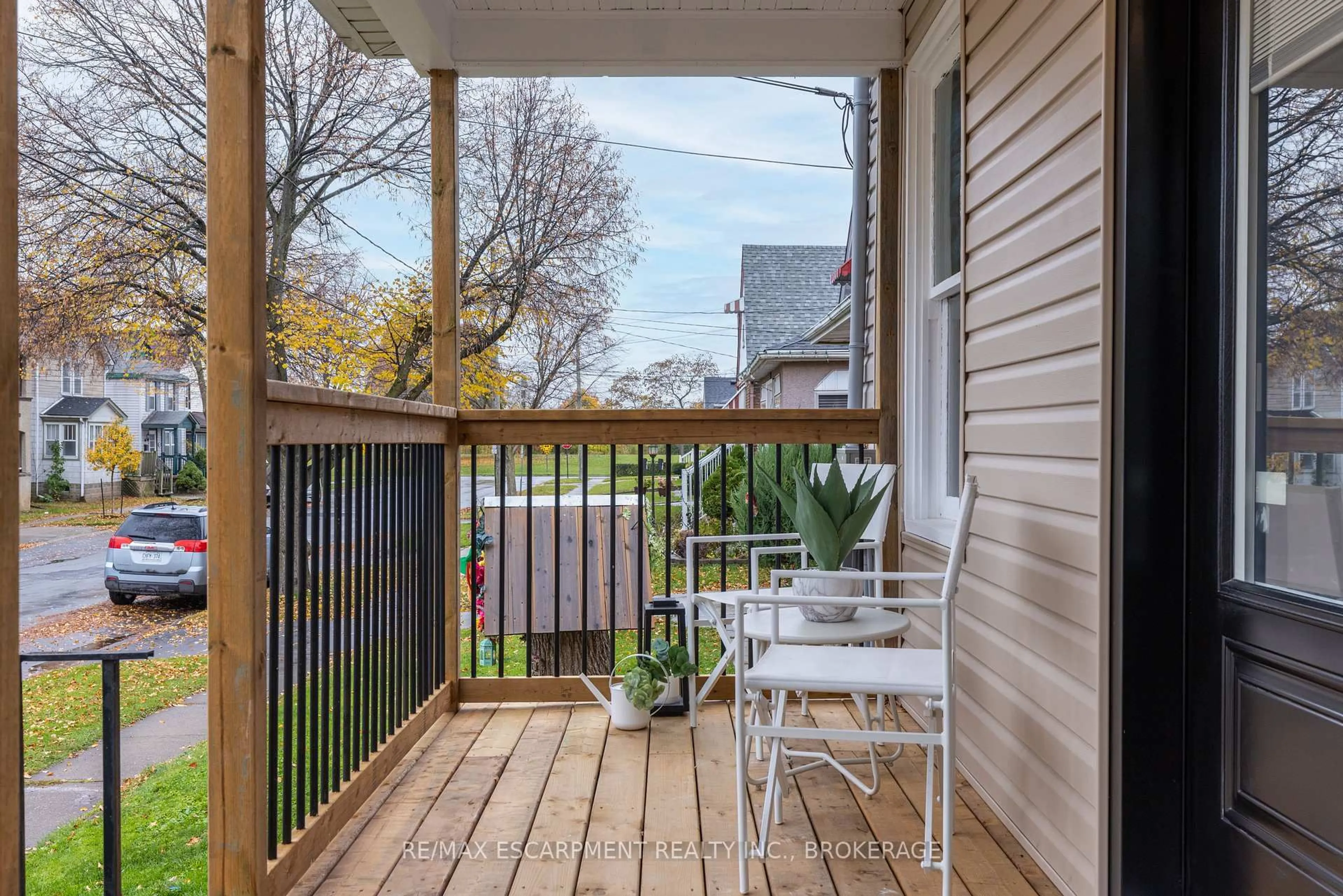 Patio, unknown for 50 Fifth St, Welland Ontario L3B 4Z5