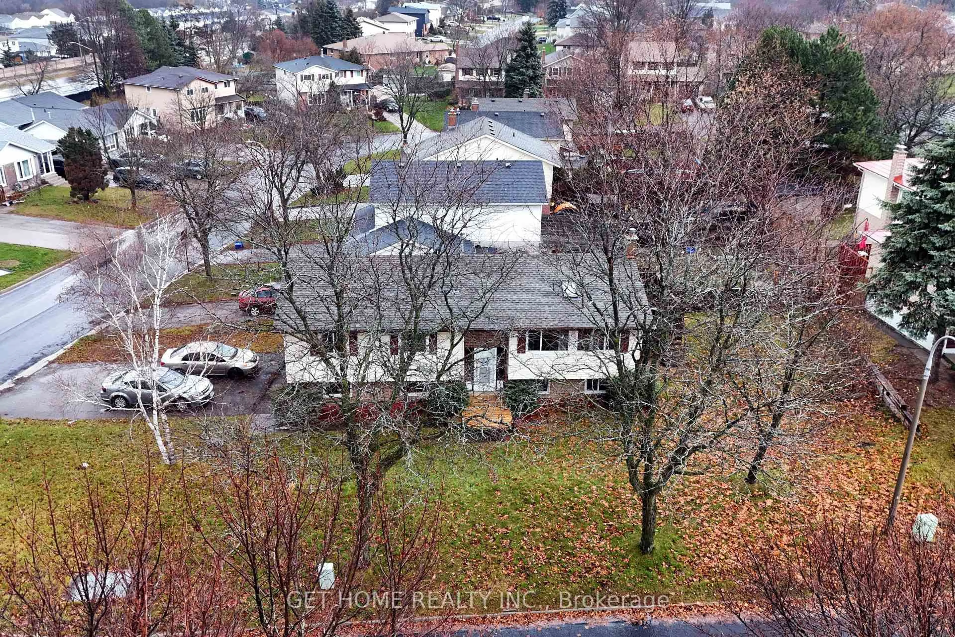 A pic from outside/outdoor area/front of a property/back of a property/a pic from drone, city buildings view from balcony for 85 High Acres Cres, Kitchener Ontario N2N 2S3