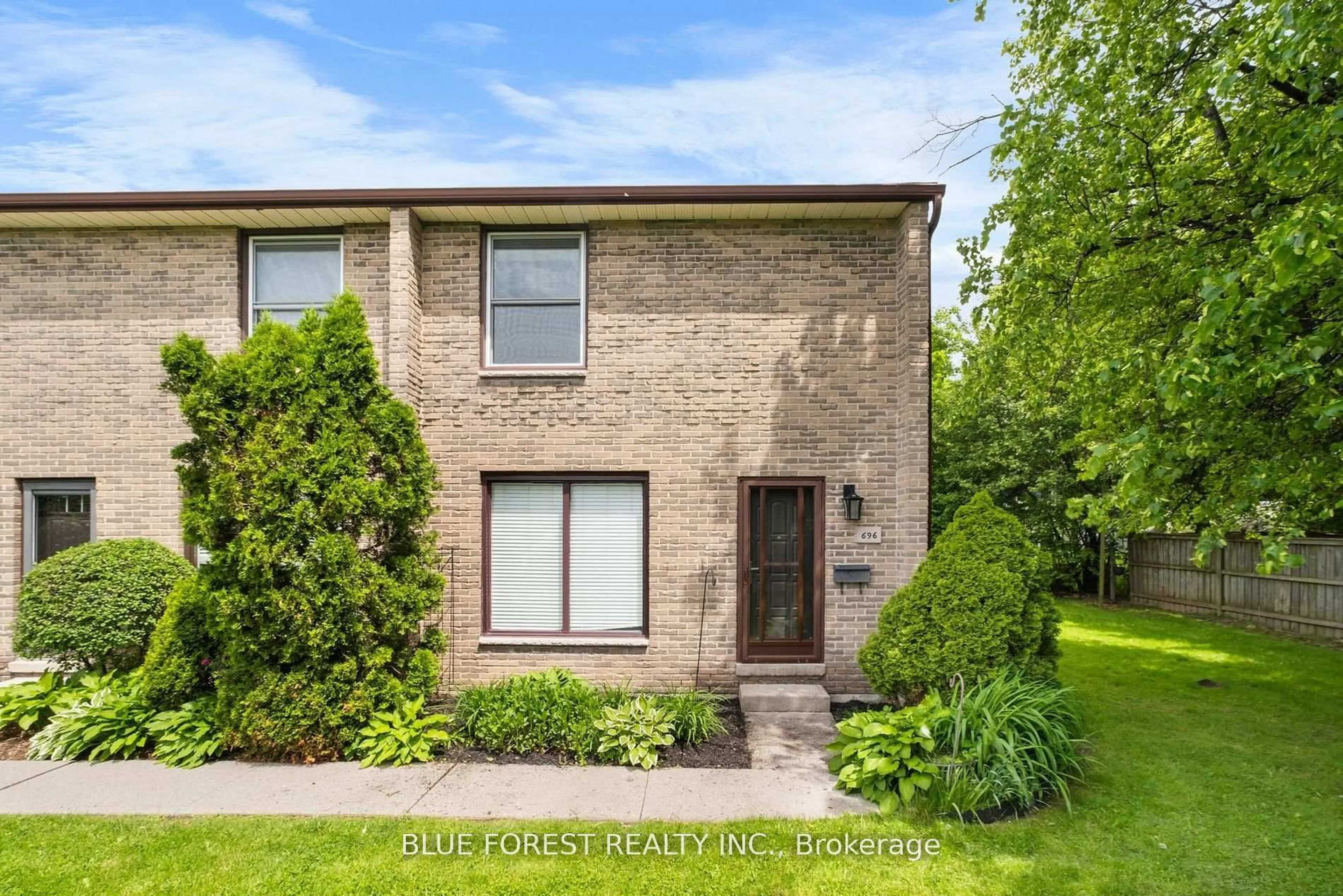 Home with brick exterior material, street for 696 Wonderland Rd #15, London South Ontario N6H 4Y8