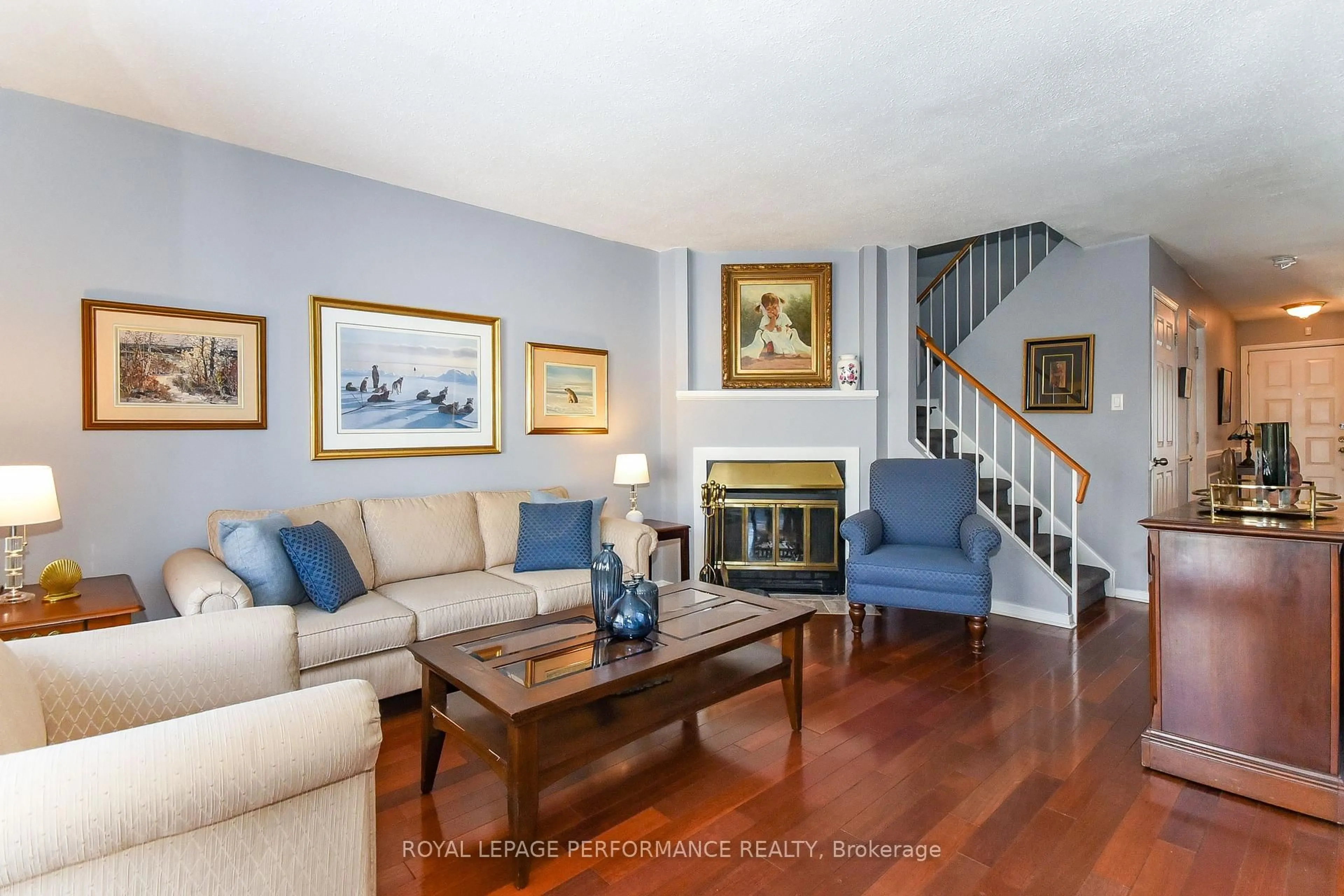 Living room with furniture, unknown for 77 Versailles Private, Ottawa Ontario K1V 0M3