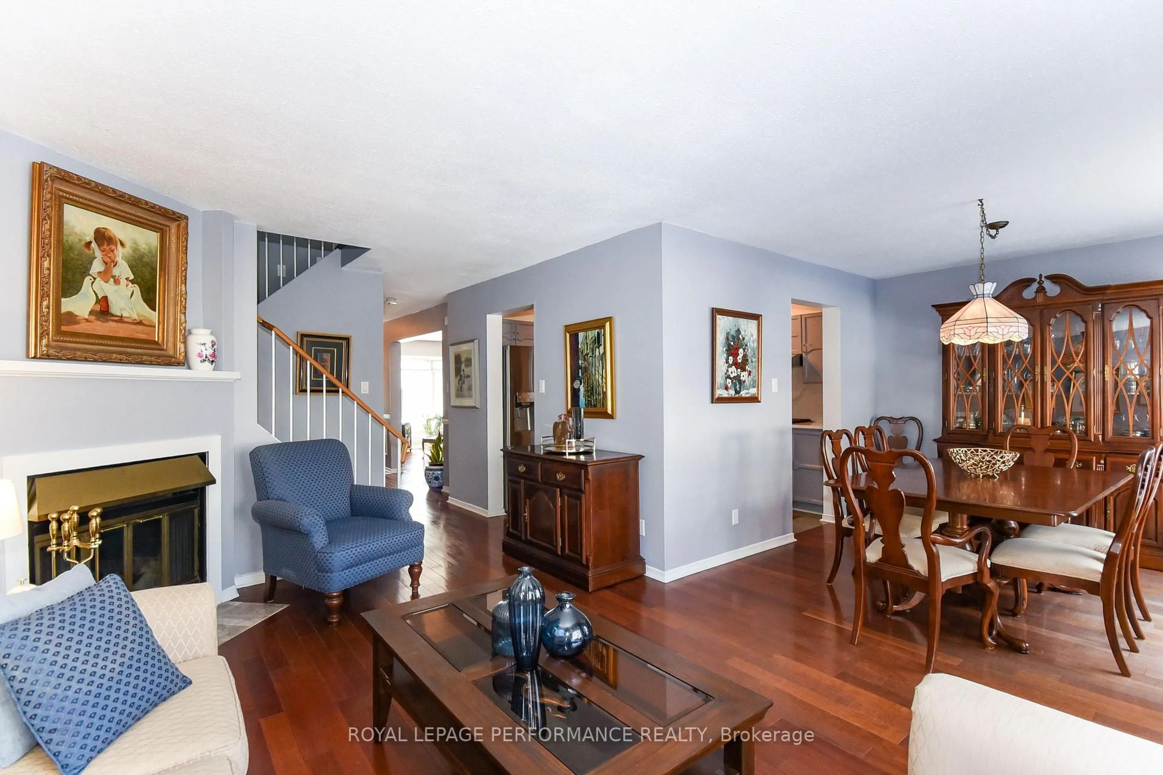 Unknown for 77 Versailles Private, Ottawa Ontario K1V 0M3