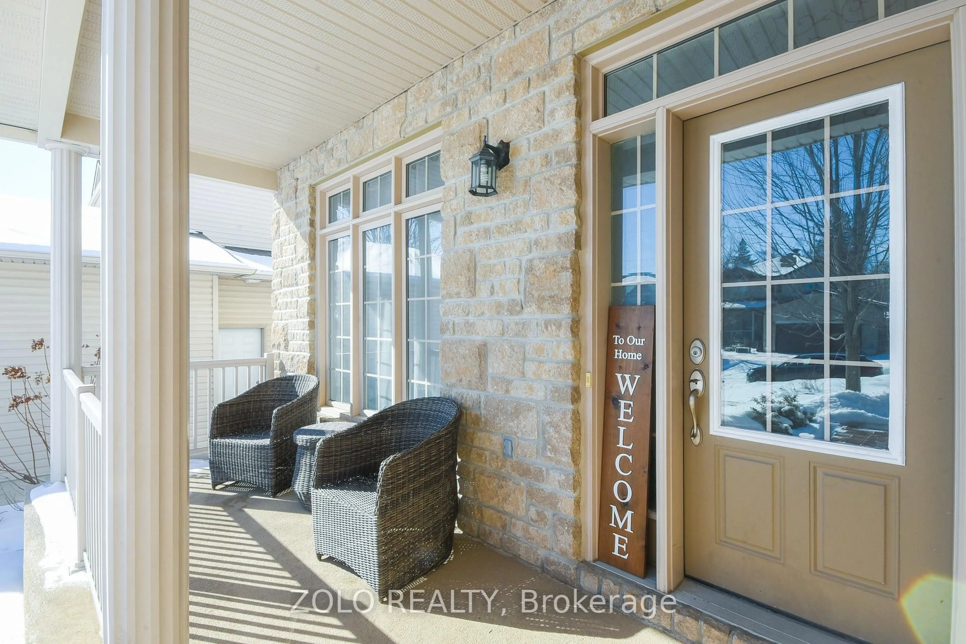 Indoor entryway for 165 Opale St, Clarence-Rockland Ontario K4K 0G3