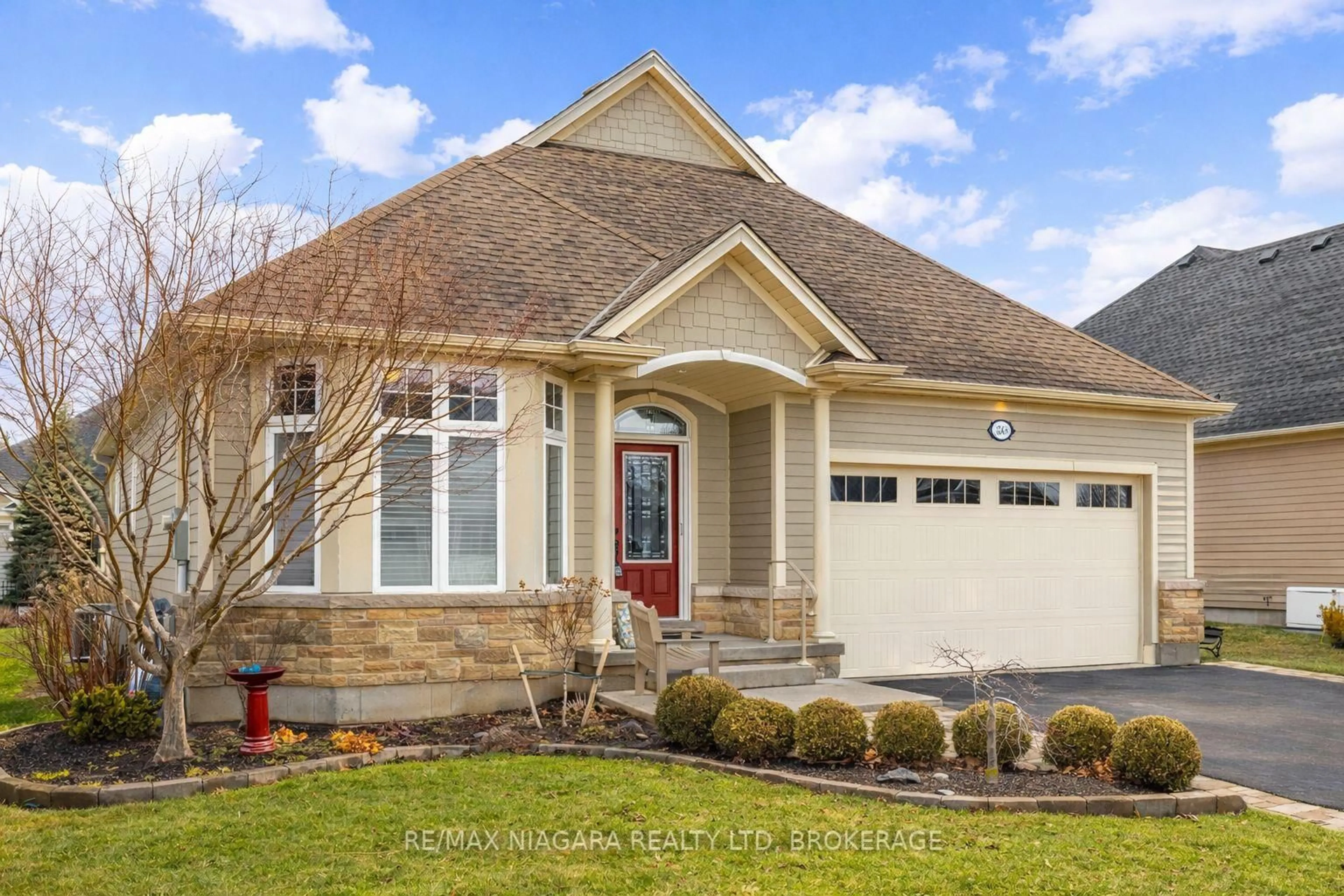 Home with brick exterior material, street for 3568 Algonquin Dr, Fort Erie Ontario L0S 1N0