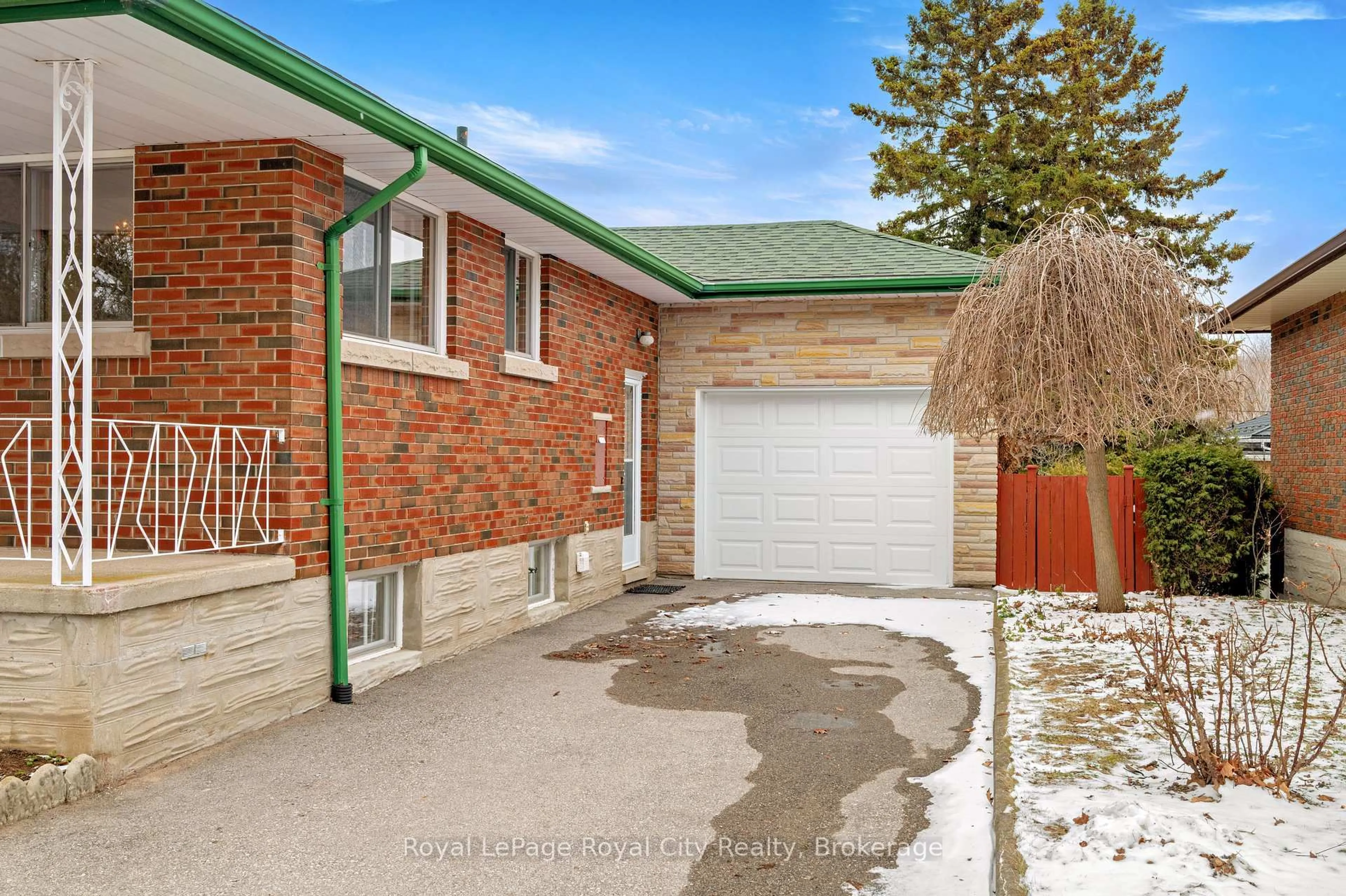 Home with brick exterior material, street for 29 Terry Blvd, Guelph Ontario N1E 1X6