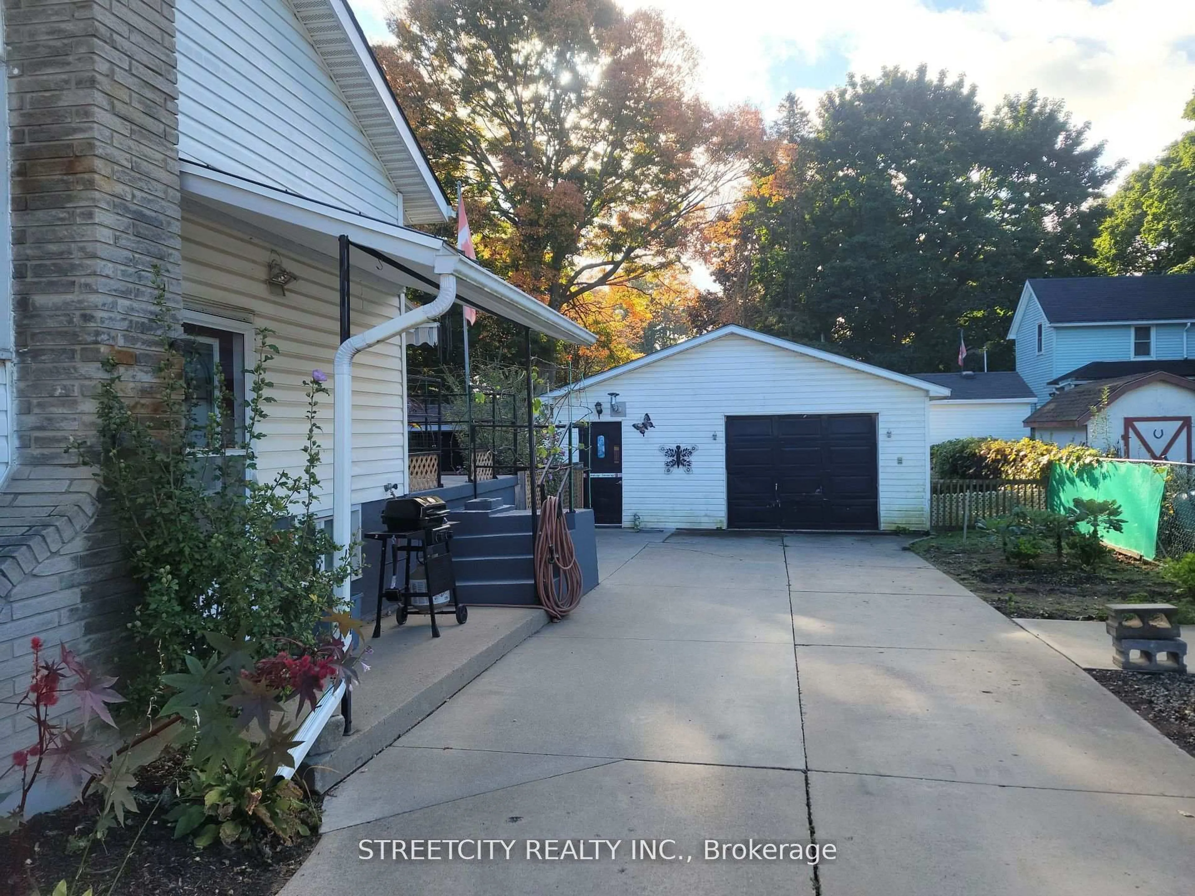 A pic from outside/outdoor area/front of a property/back of a property/a pic from drone, street for 156 Maple St, West Elgin Ontario N0L 2C0