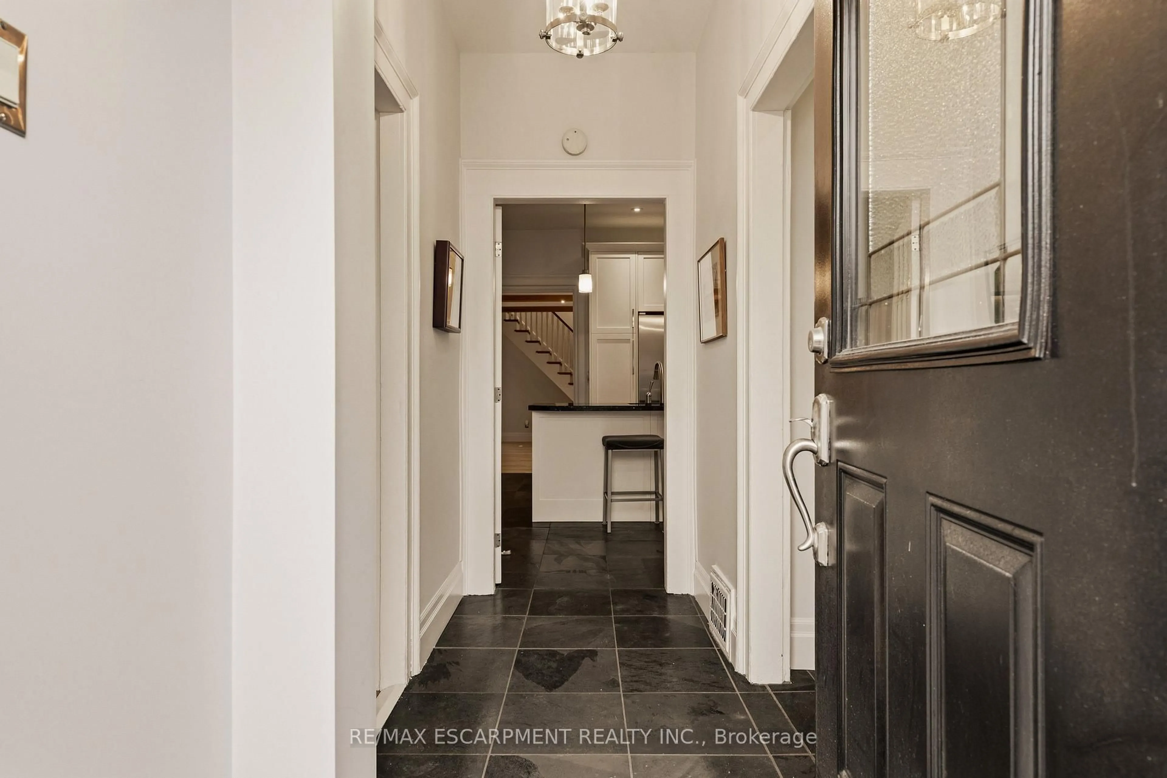 Indoor entryway for 243 HATT St, Hamilton Ontario L9H 2H1