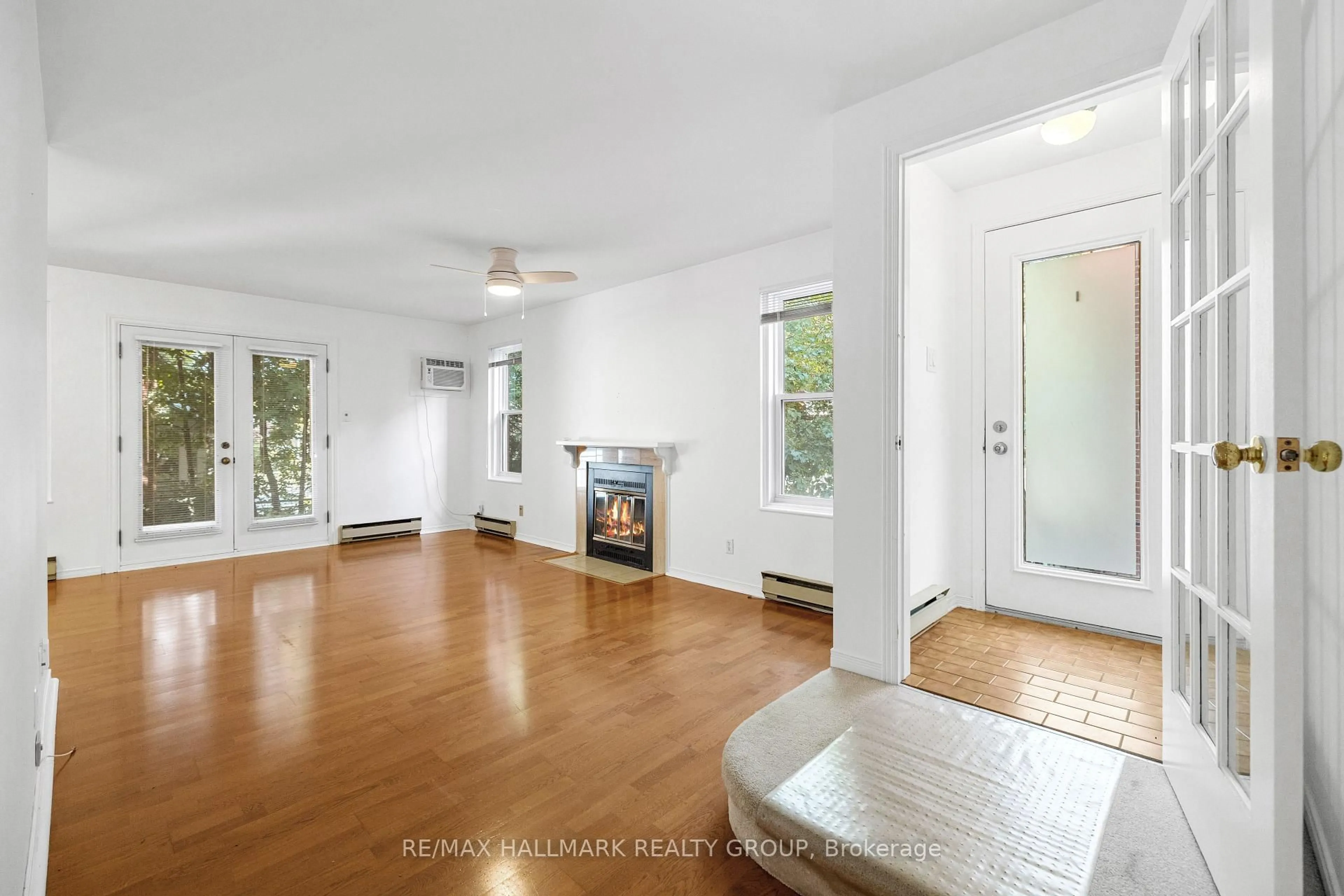 Unknown for 19 Montcalm St #2, Ottawa Ontario K1S 0A2